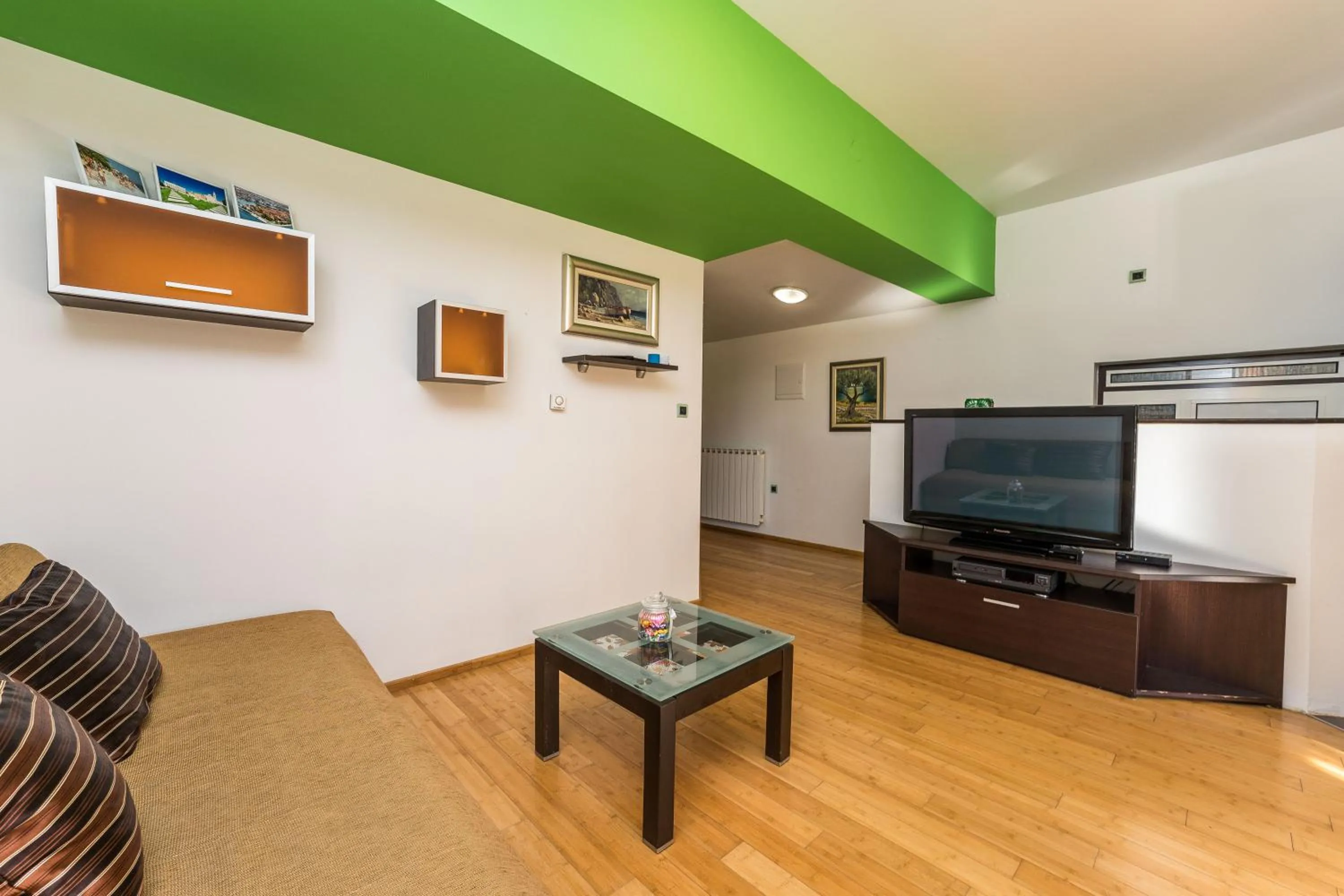 TV and multimedia in Guest House Malenica
