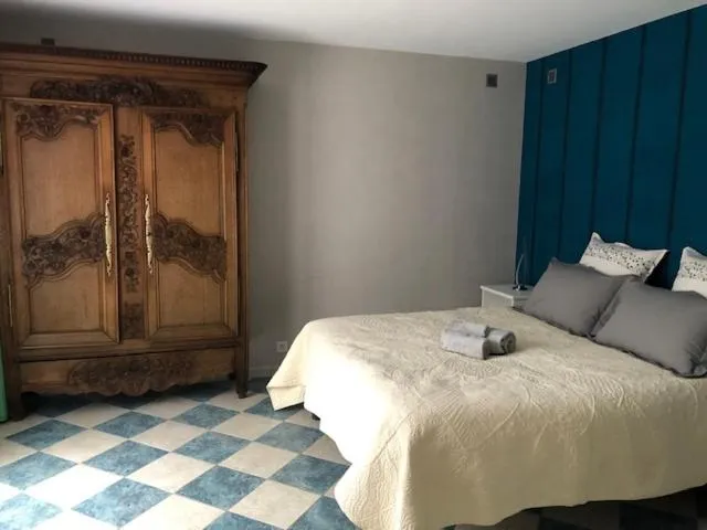 Bed in Manoir le Bout du Pont-Chambres d'Hôtes