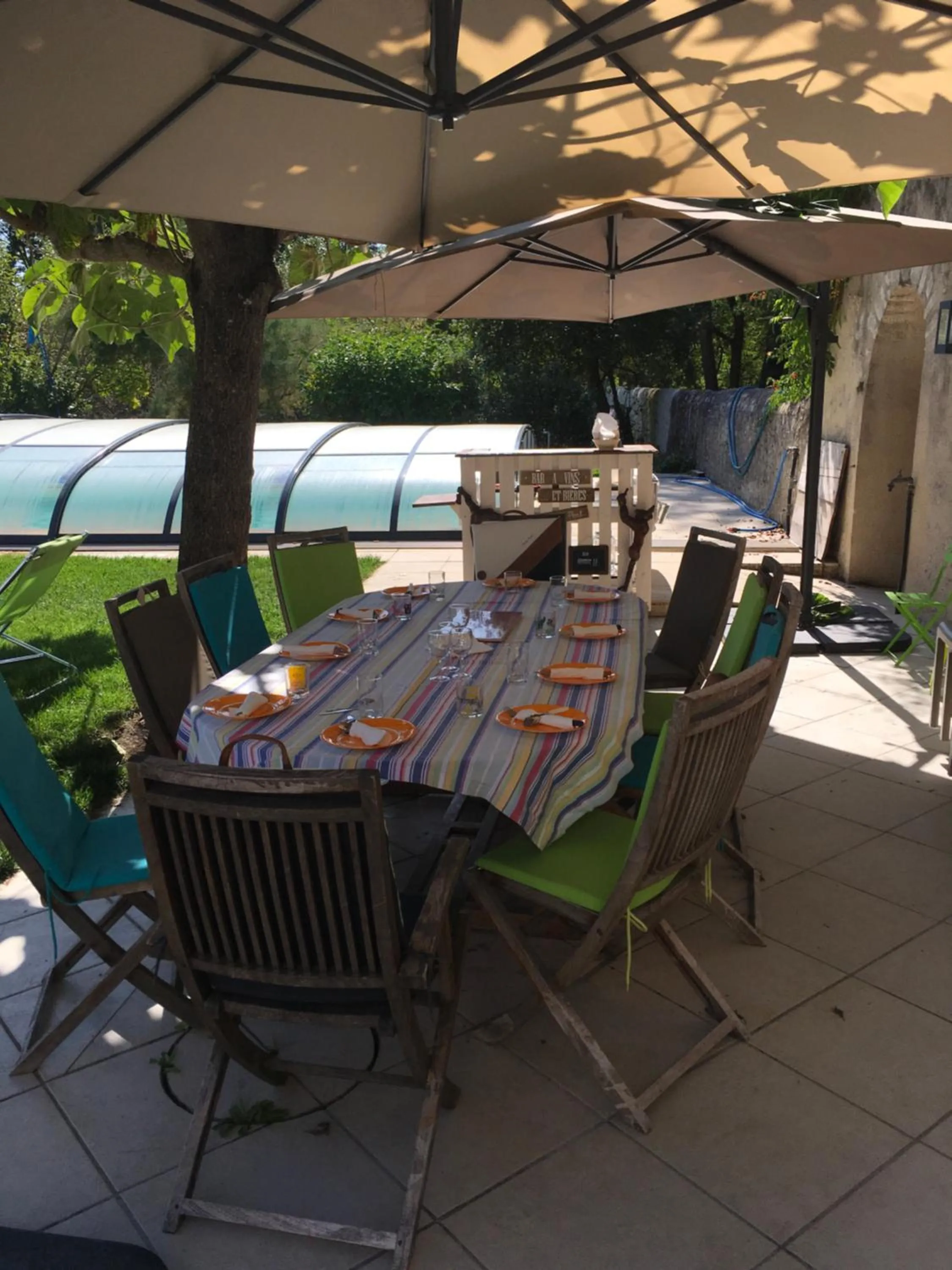 Patio in Manoir le Bout du Pont-Chambres d'Hôtes