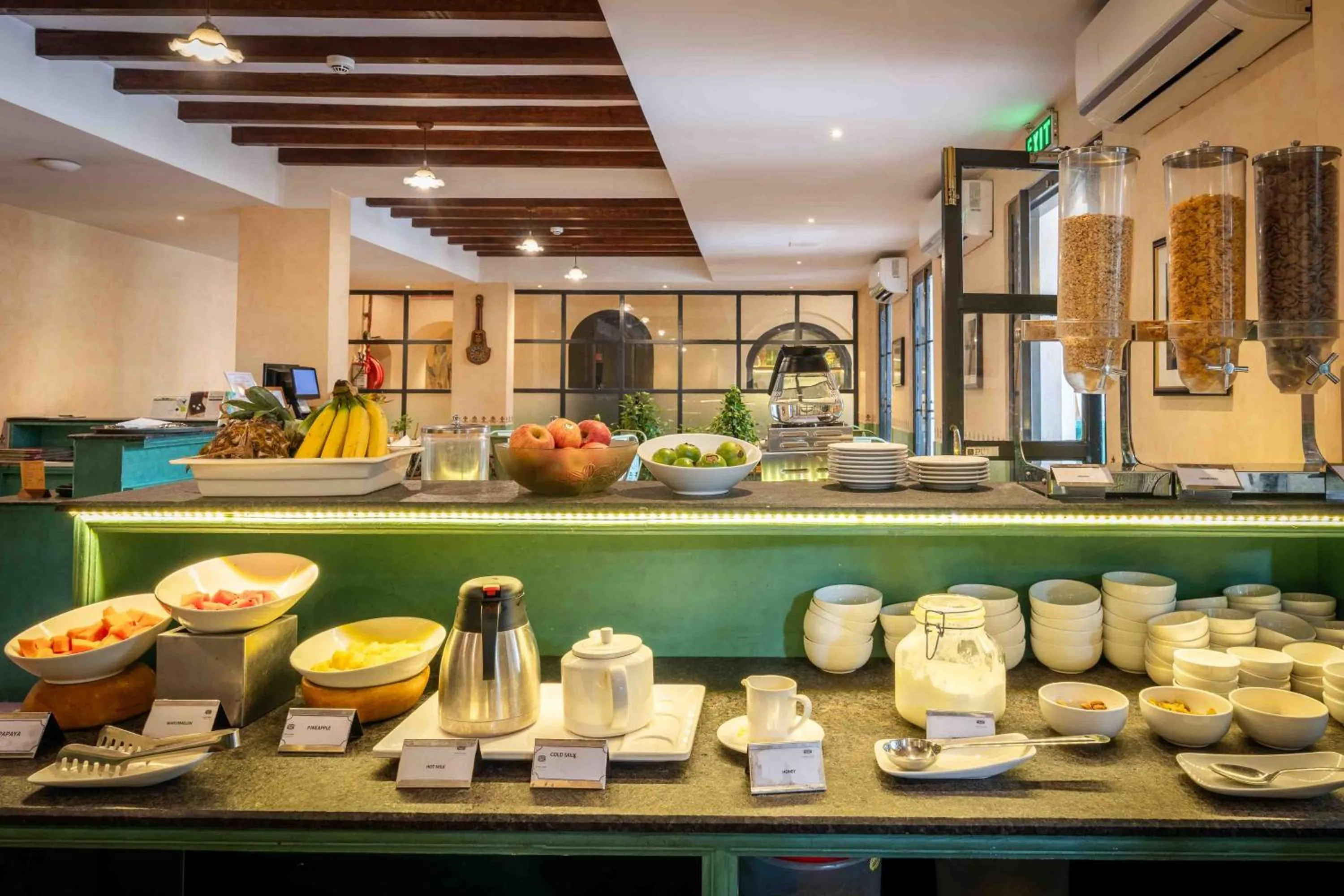 Restaurant/places to eat in Nepali Ghar Hotel