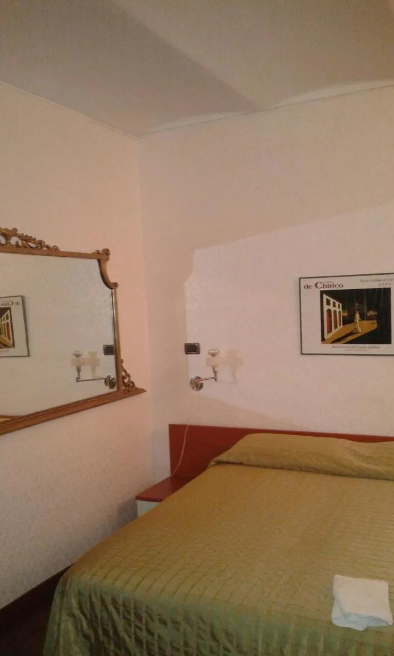 Bedroom, Bed in Il Forno Dal 1922