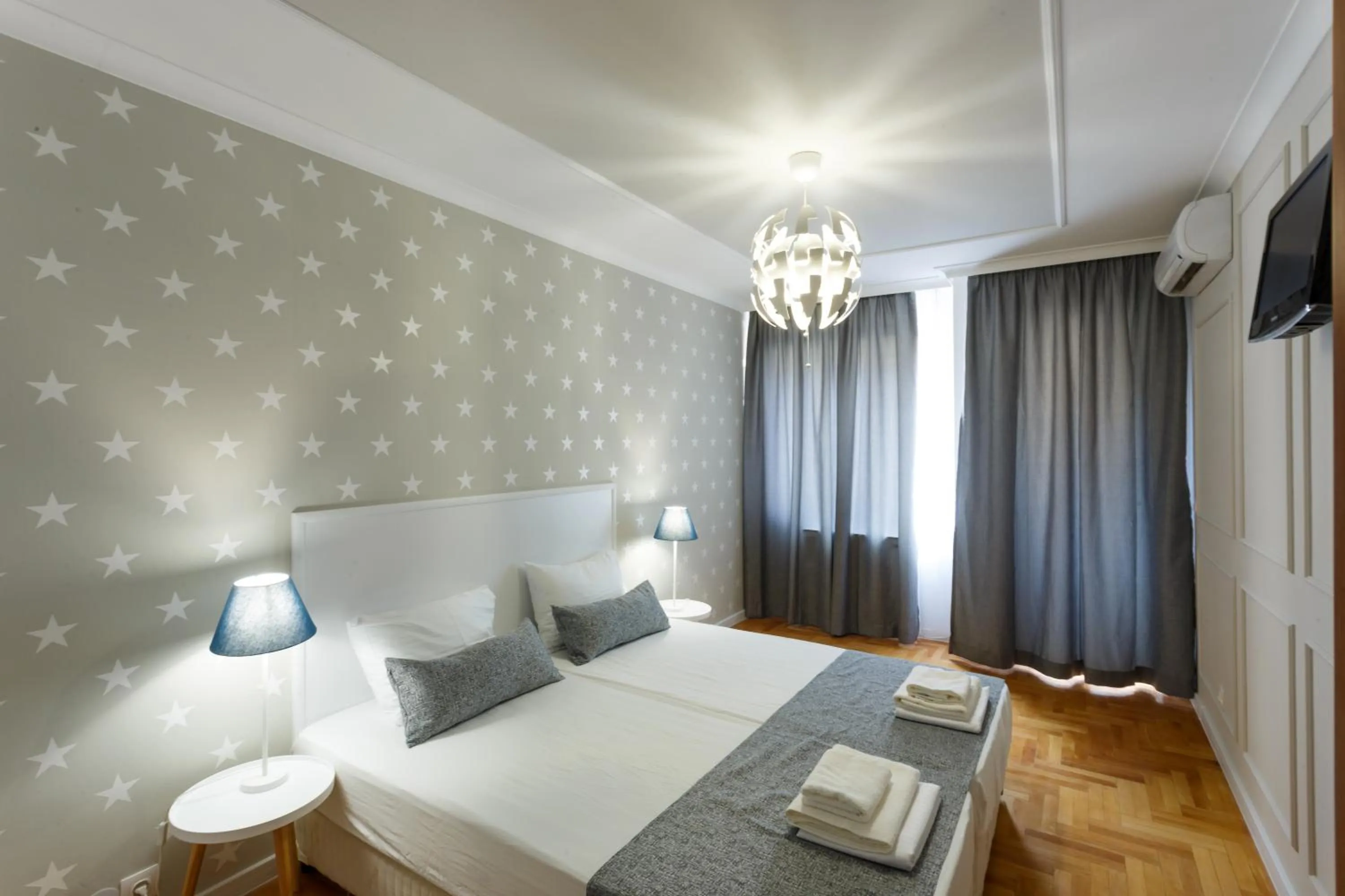 Bed in CityResidence Aparthotel