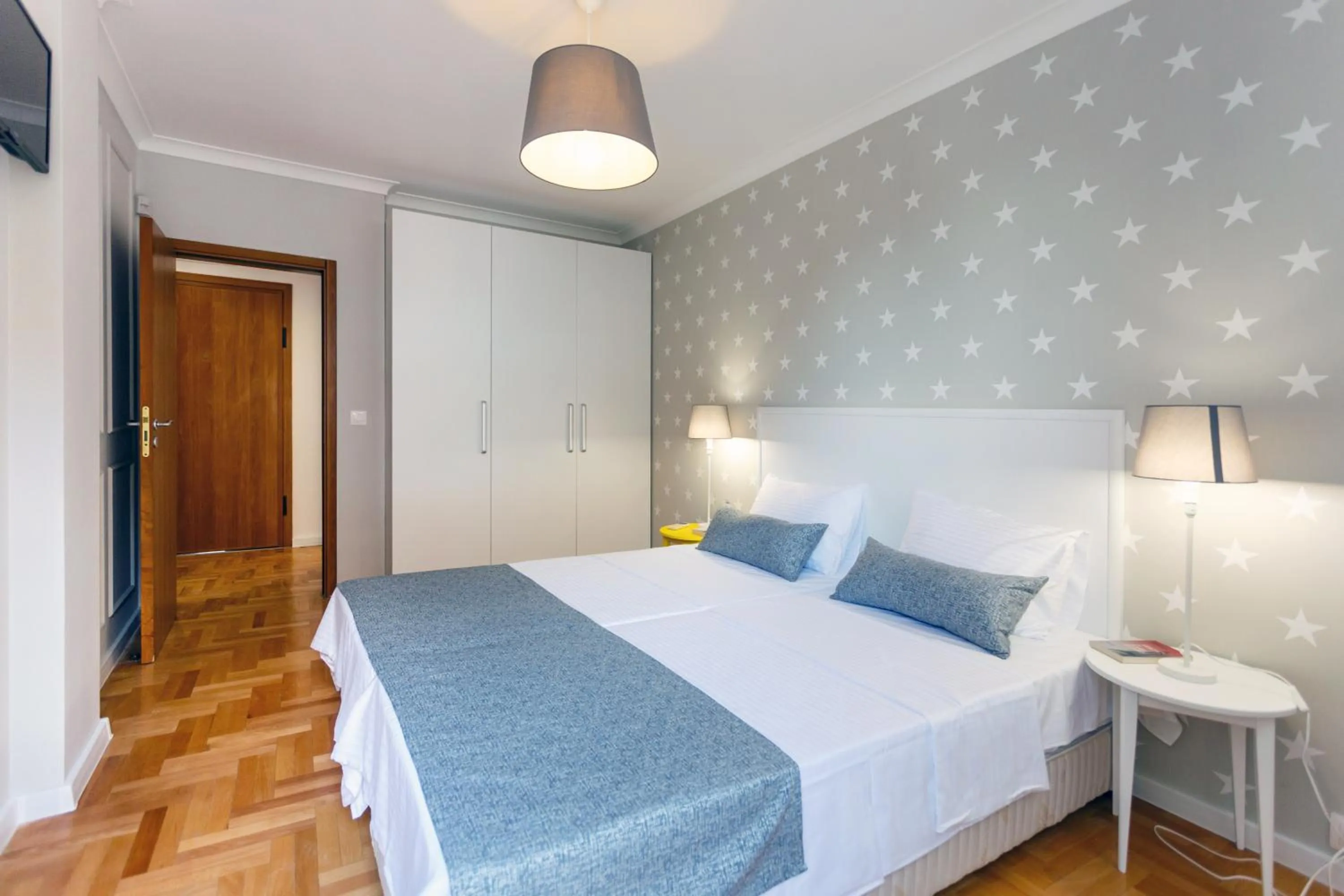 Bed in CityResidence Aparthotel