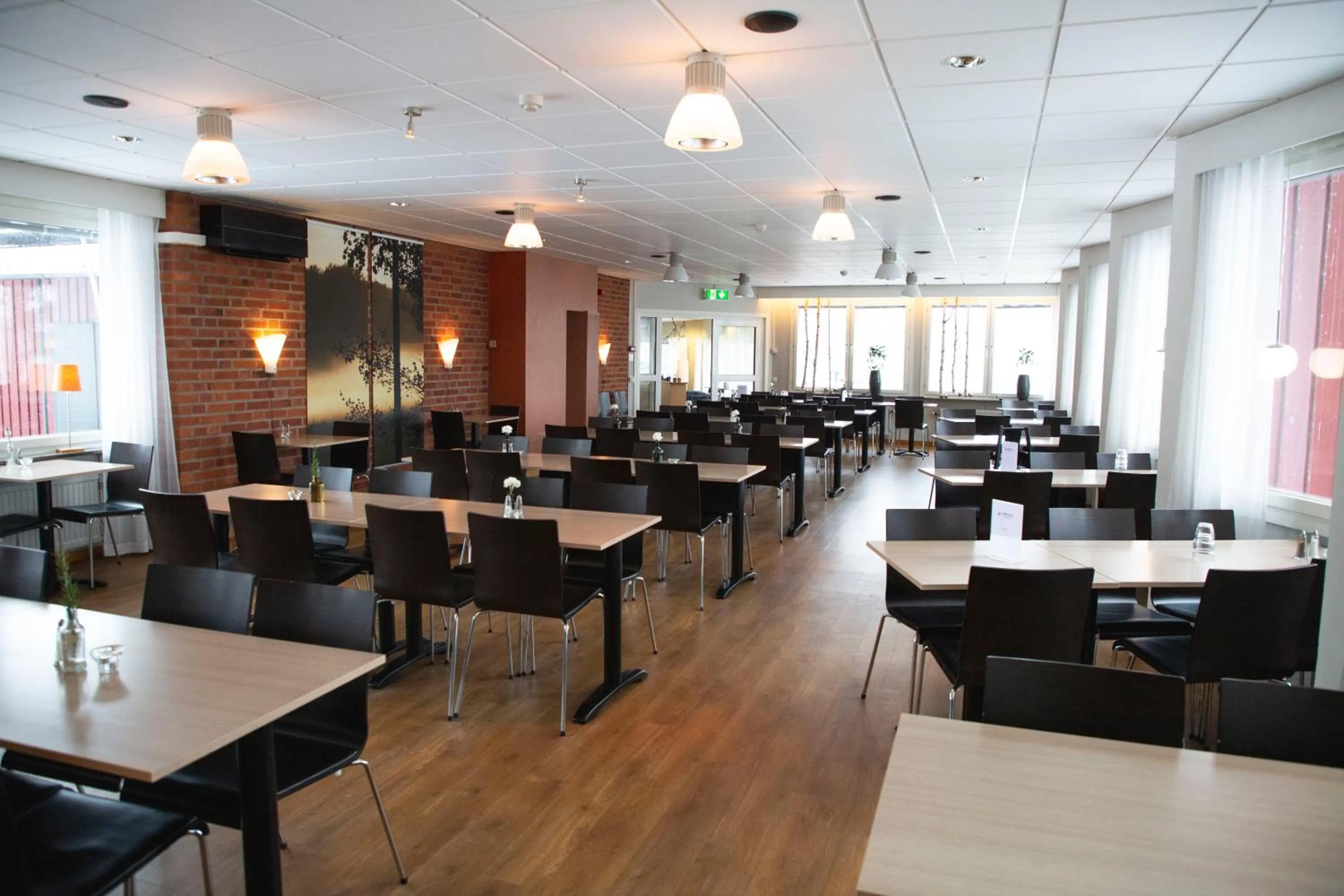 Food and drinks in Stiftsgården Vårdnäs Hotell