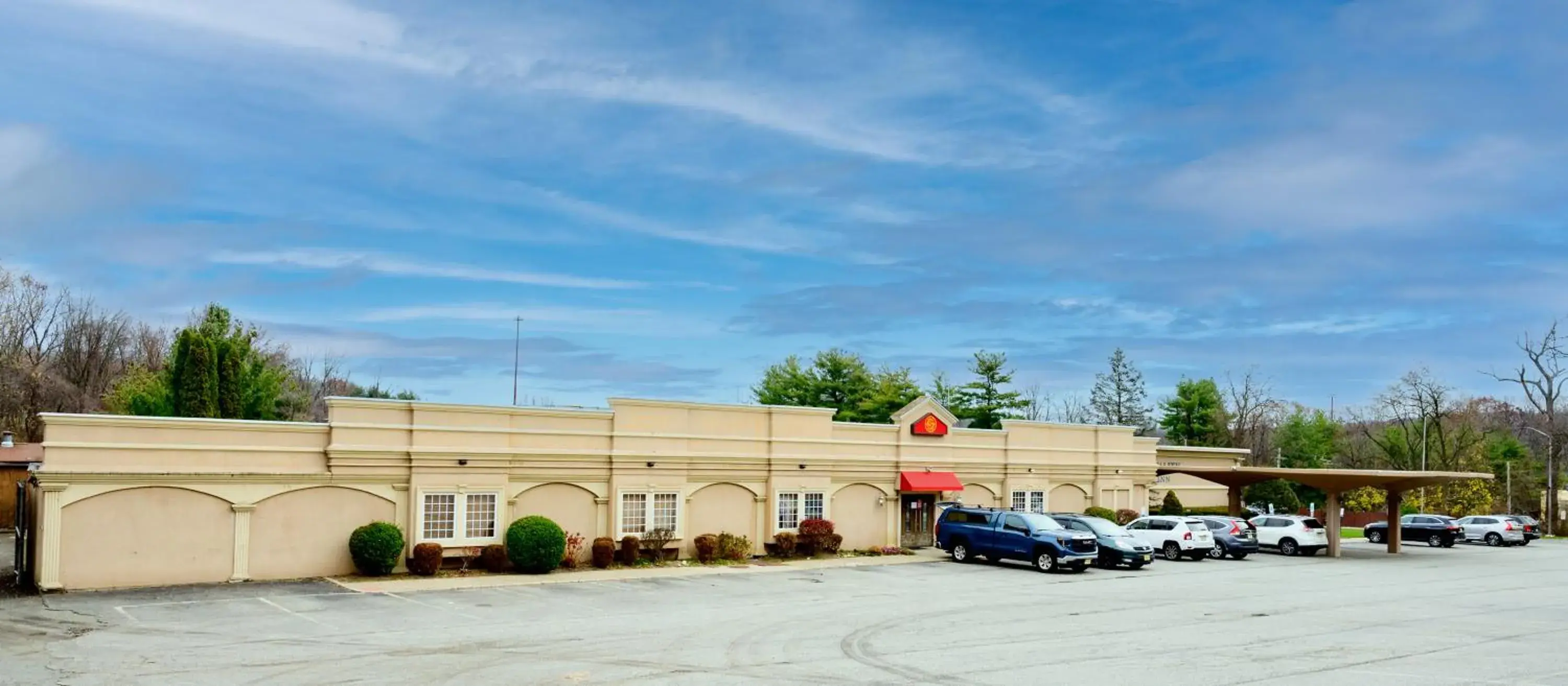 Property building in Quality Inn Ledgewood - Dover Property building in Quality Inn Ledgewood - Dover