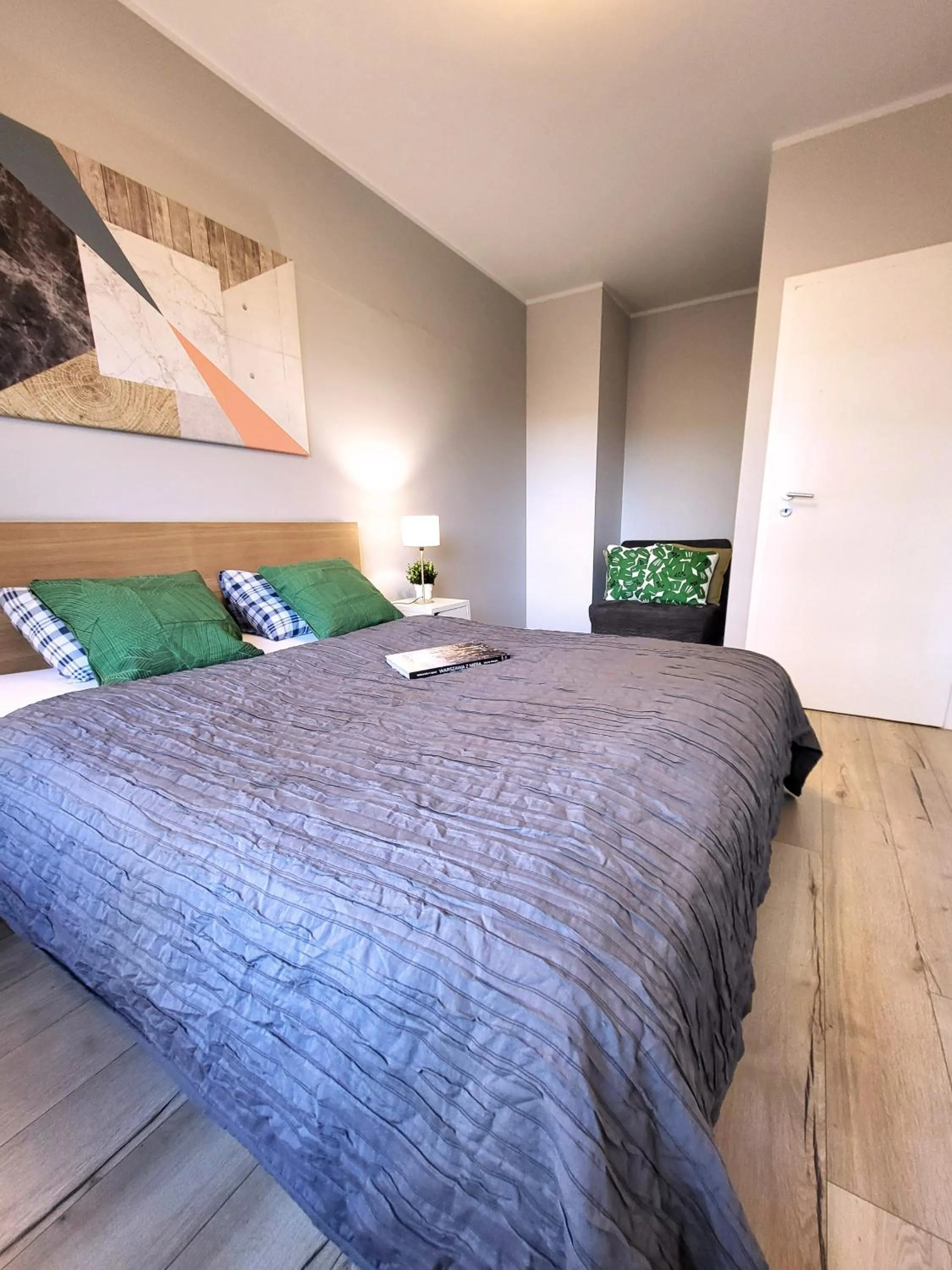Two-Bedroom Apartment in Chill Apartments City Link