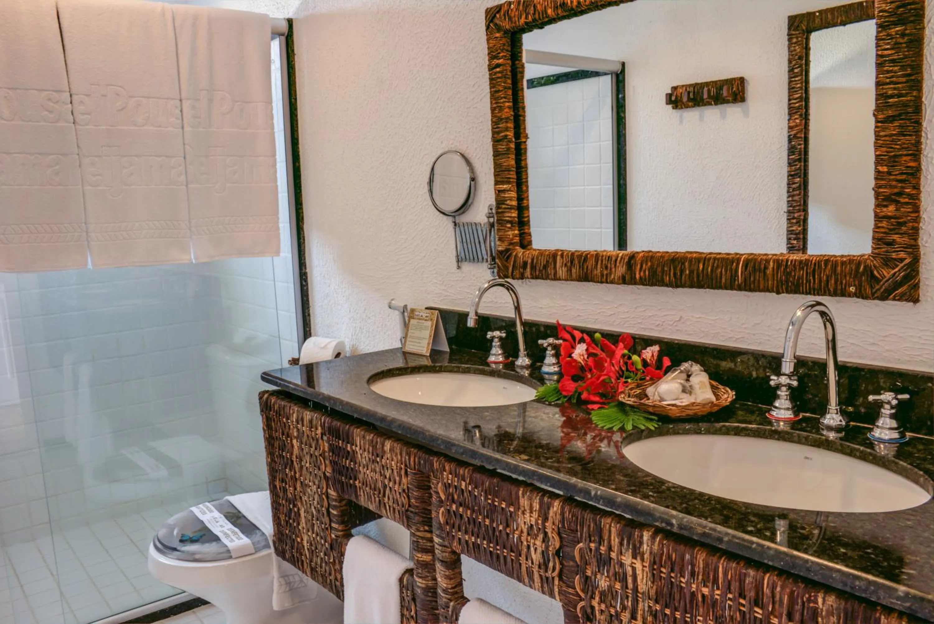 Bathroom in Beijamar Praia Hotel