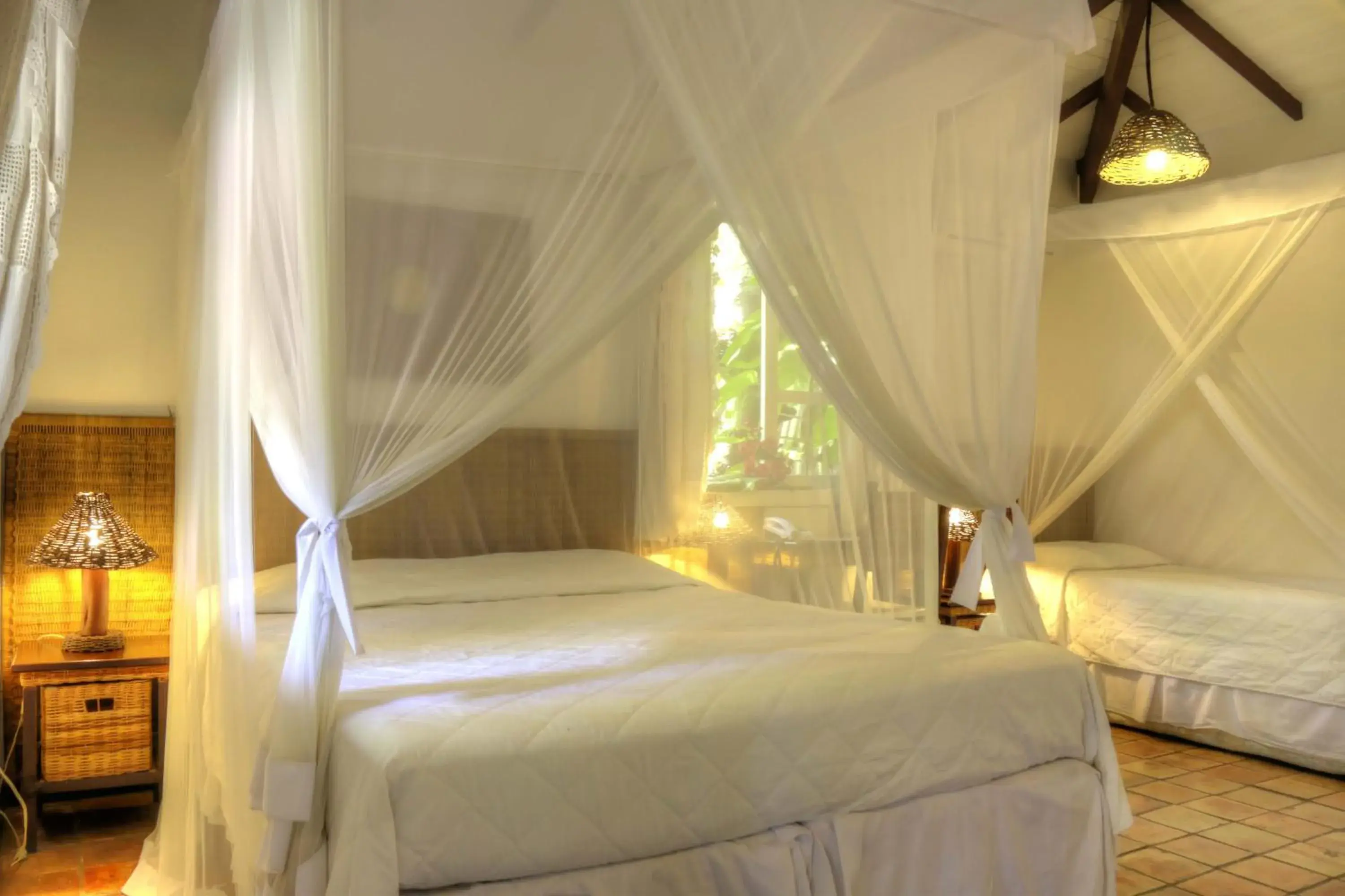 Luxury Triple Room in Hotel Espelho D'Água Arraial e Beach Club Luxury Triple Room in Hotel Espelho D'Água Arraial e Beach Club