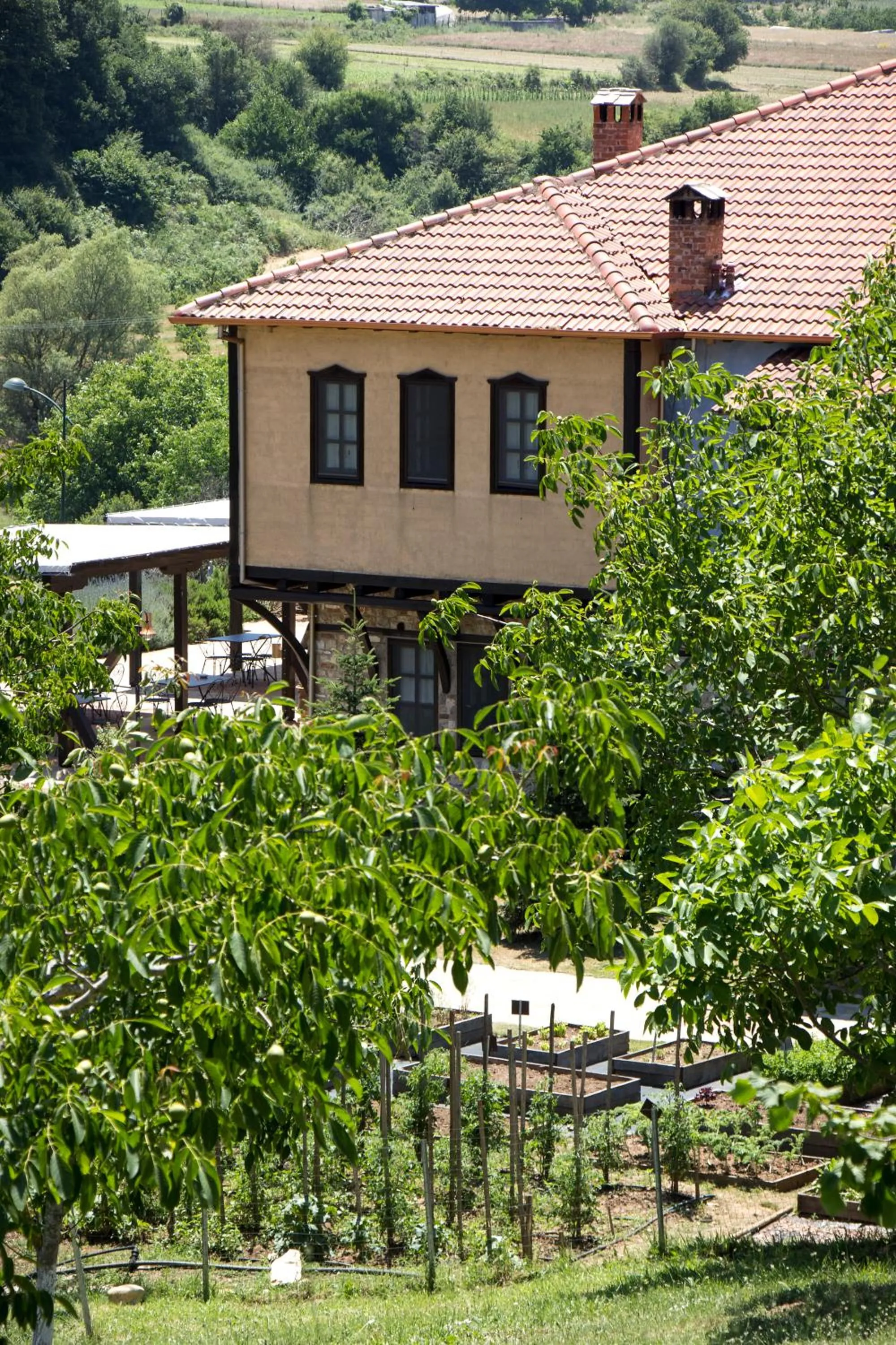 Property building in Ktima Bellou