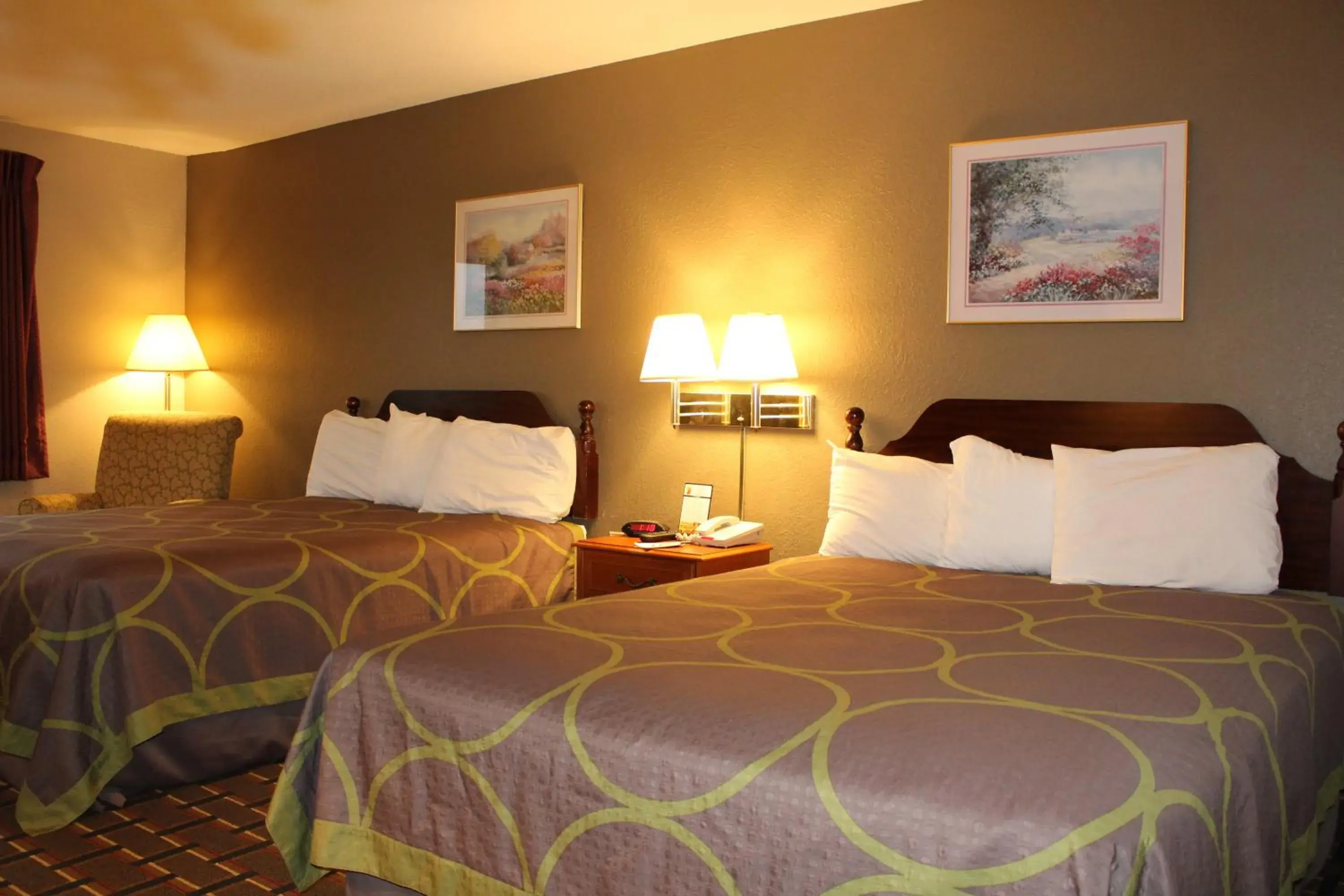 Queen Room with Two Queen Beds - Non-Smoking in Super 8 by Wyndham Valparaiso Queen Room with Two Queen Beds - Non-Smoking in Super 8 by Wyndham Valparaiso