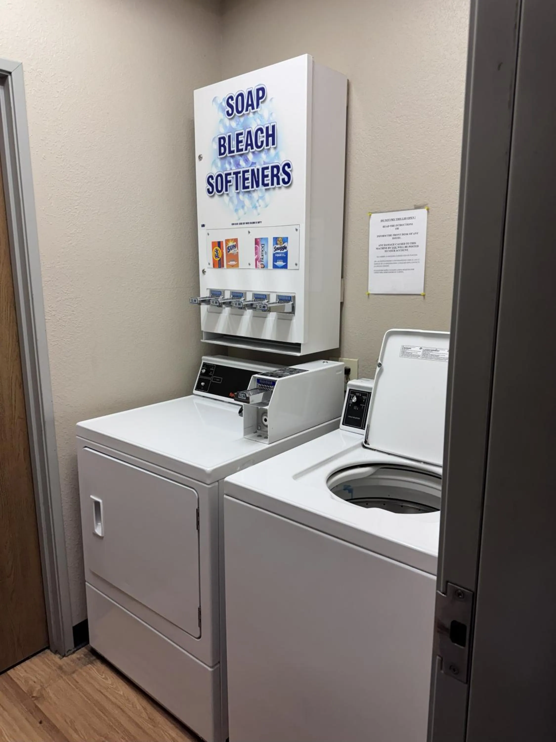 laundry in Super 8 by Wyndham Valparaiso