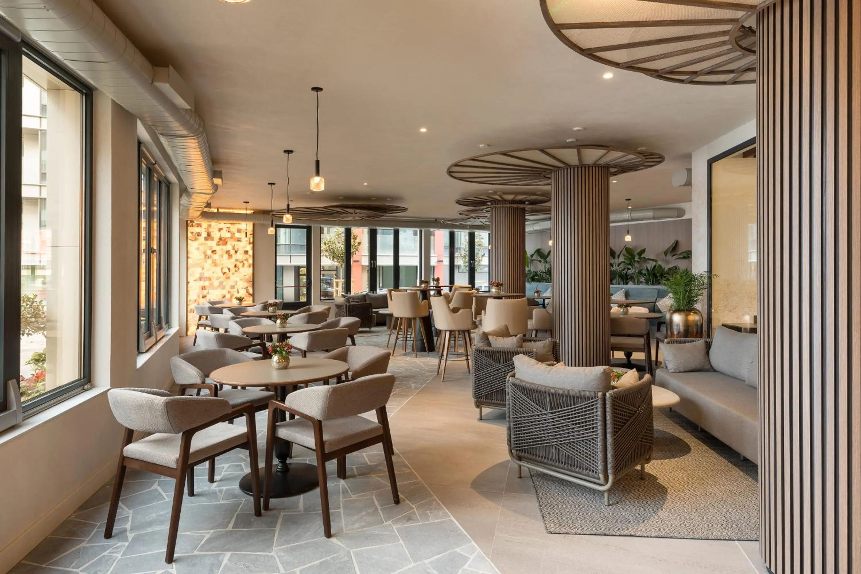 Restaurant/places to eat in Mercure Sofia City