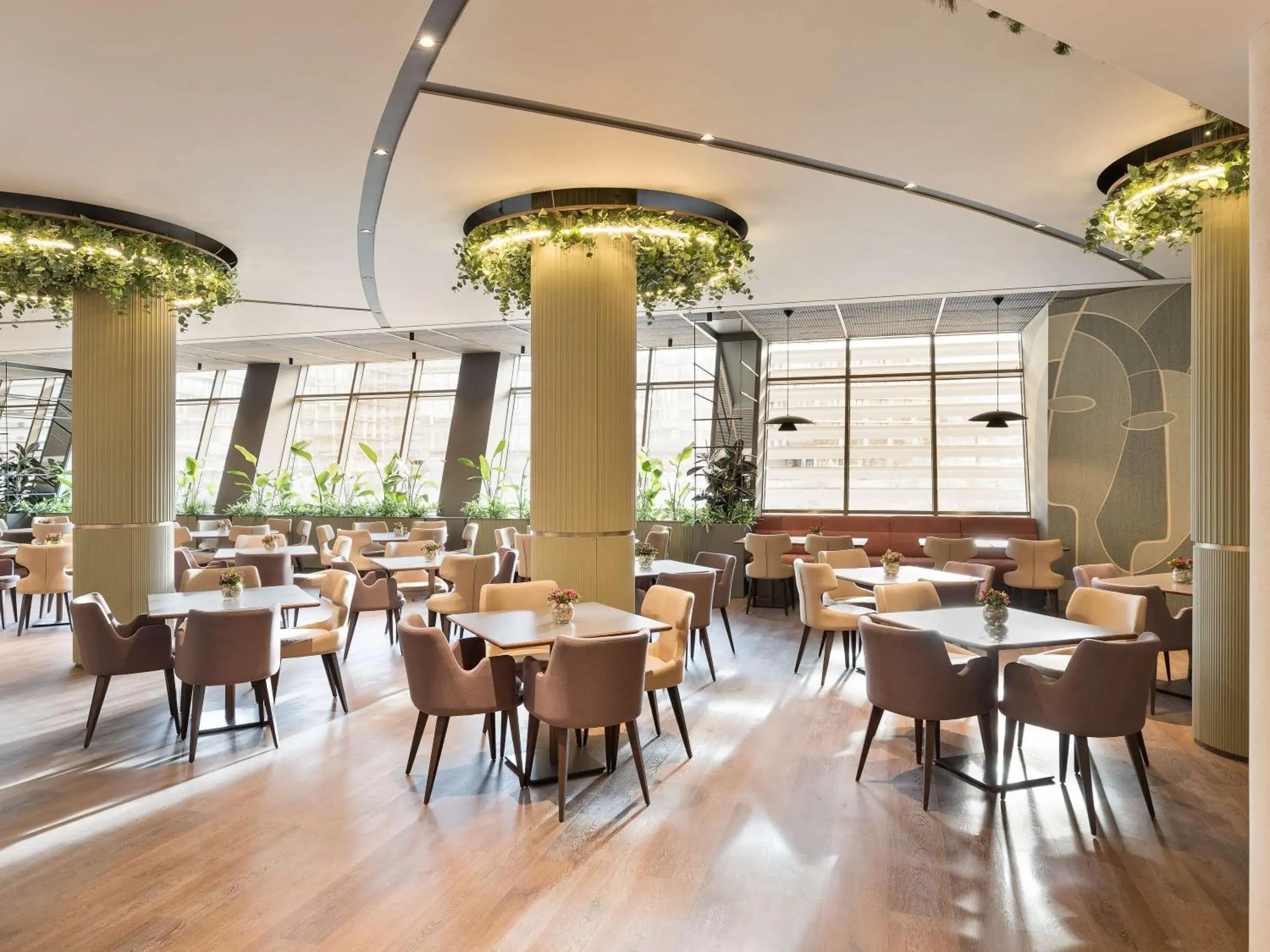 Restaurant/places to eat in Mercure Sofia City Restaurant/places to eat in Mercure Sofia City