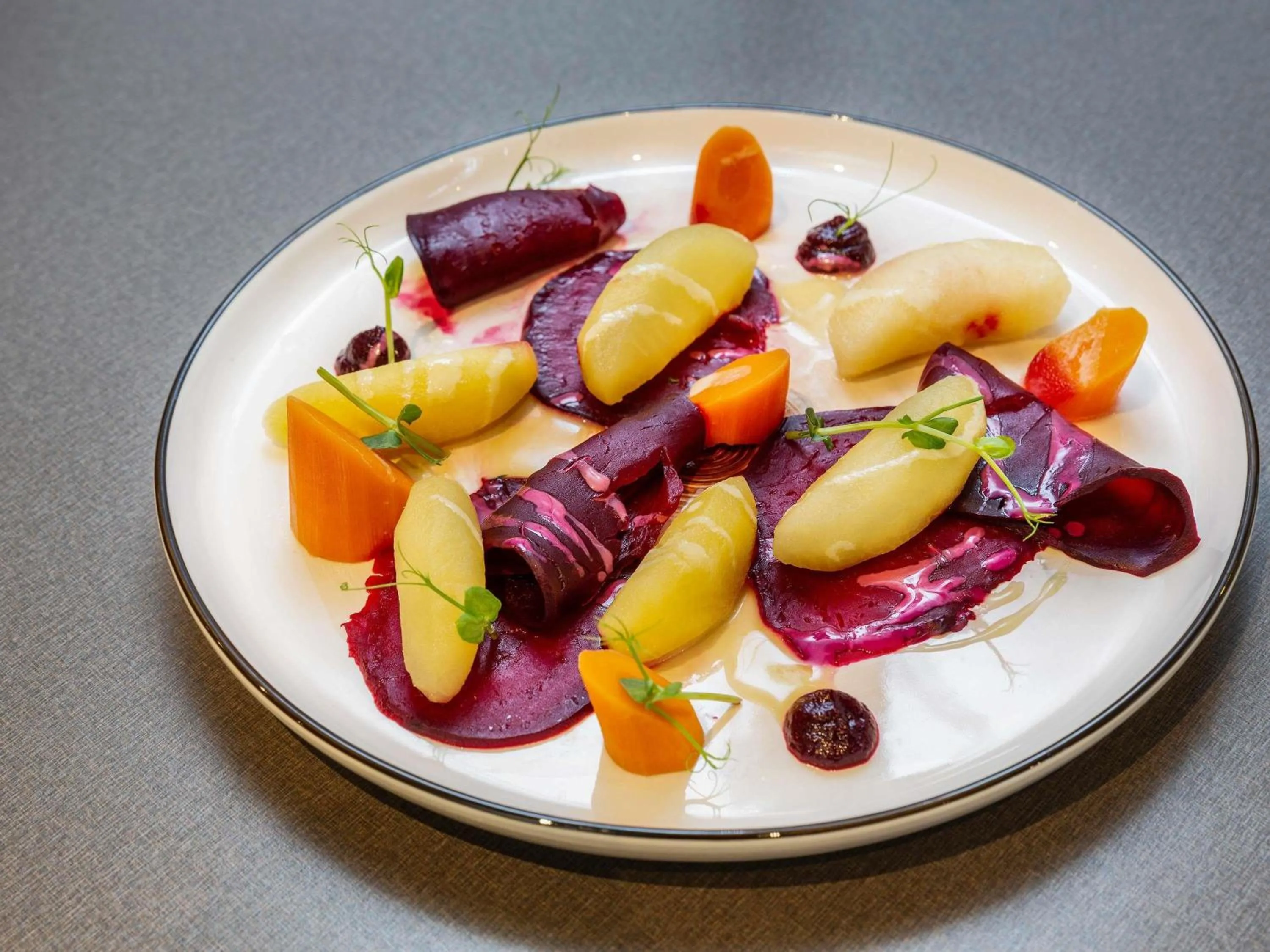 Restaurant/places to eat in Mercure Sofia City