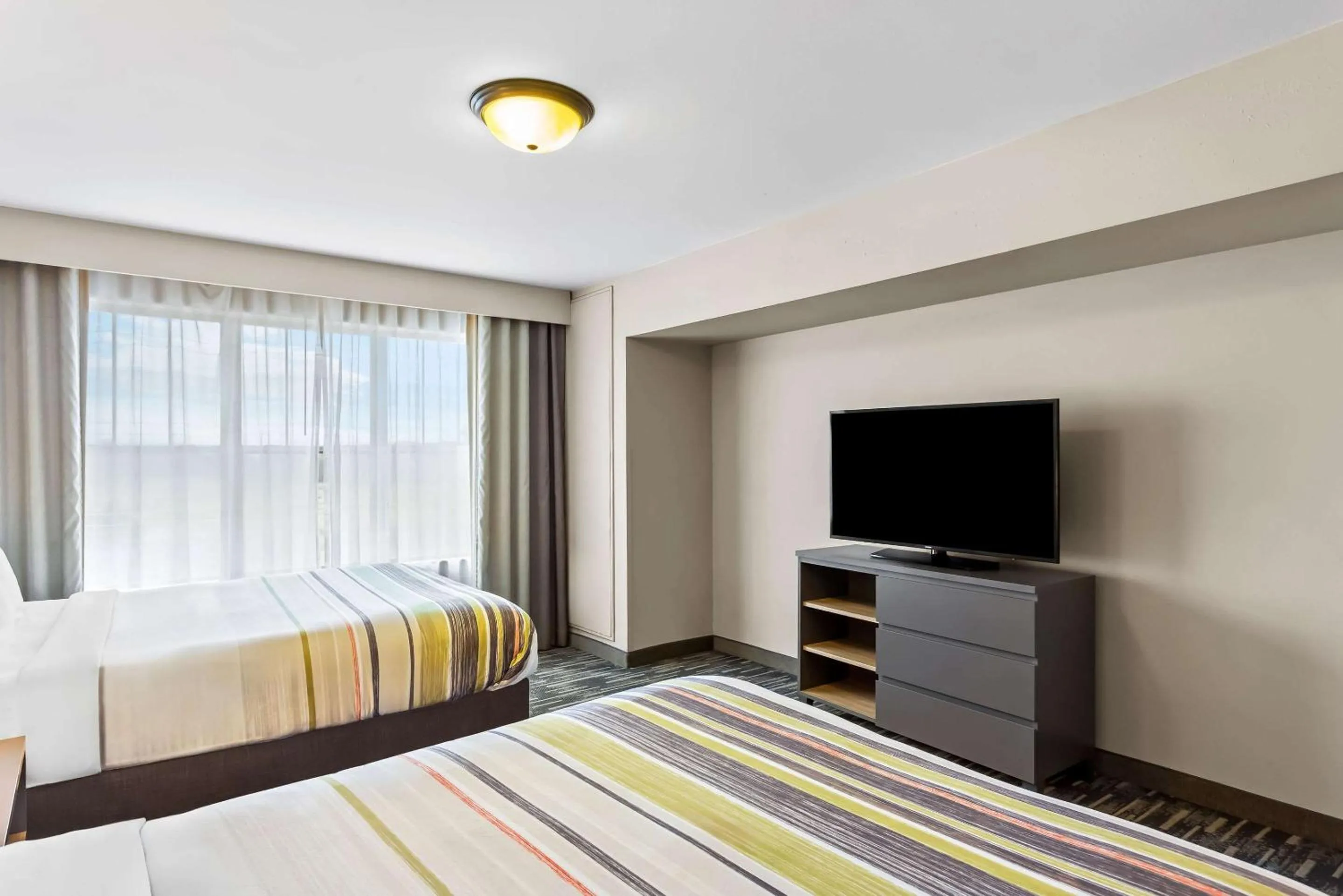 Bedroom, Bed in Country Inn & Suites by Radisson, Portage, IN