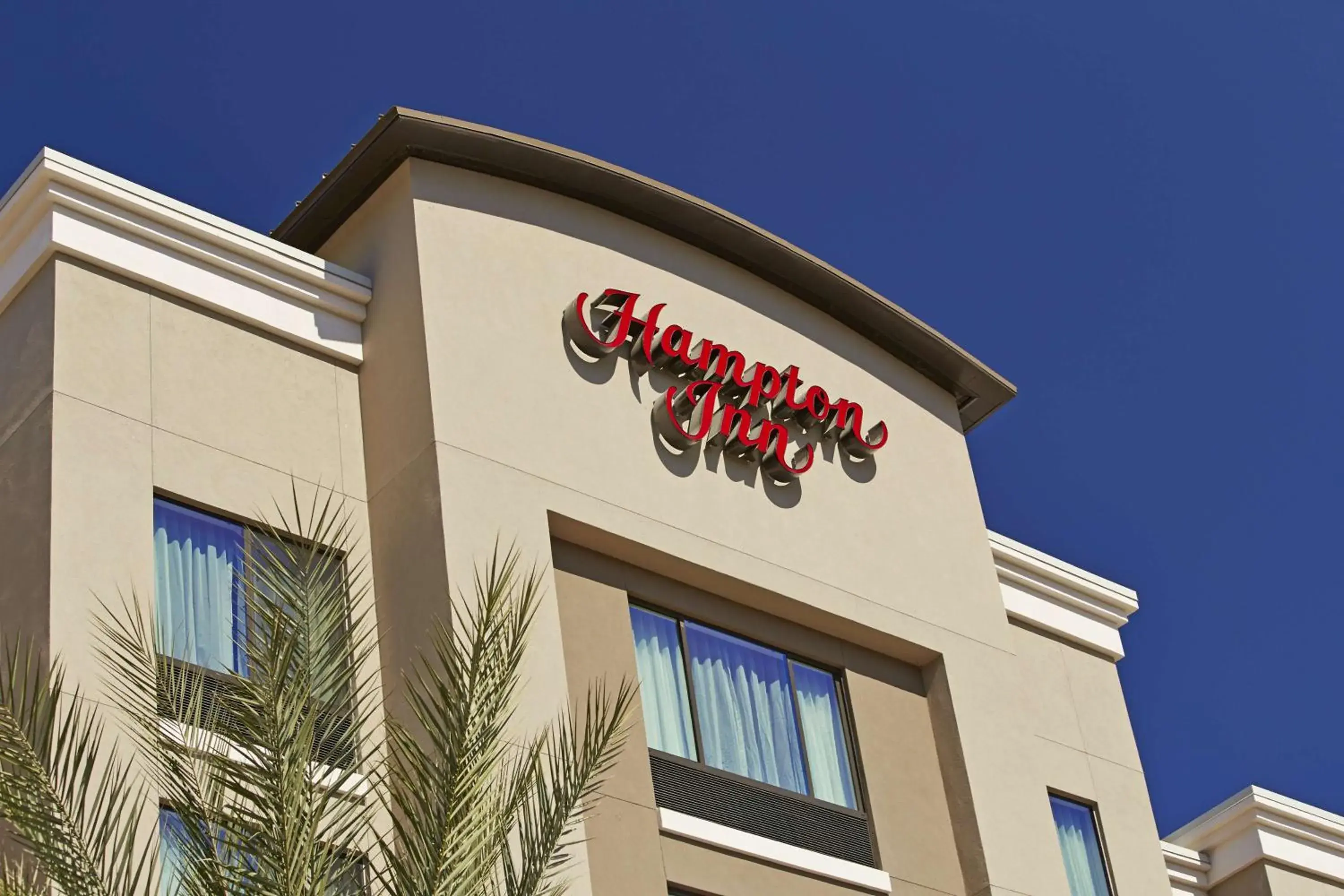 Property building in Hampton Inn San Diego Mission Valley Property building in Hampton Inn San Diego Mission Valley