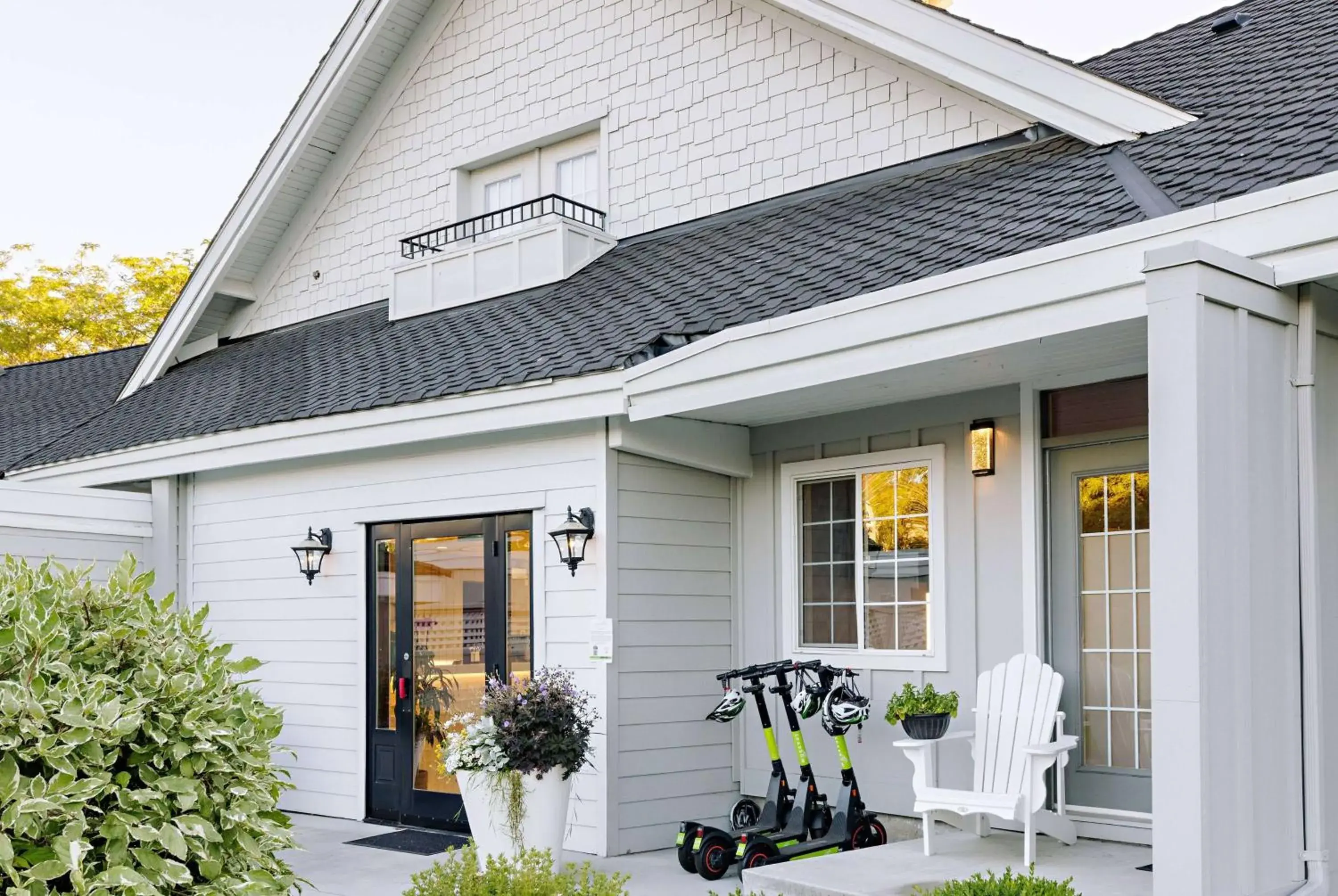 Property building in Balcomo, a Ramada by Wyndham Property building in Balcomo, a Ramada by Wyndham