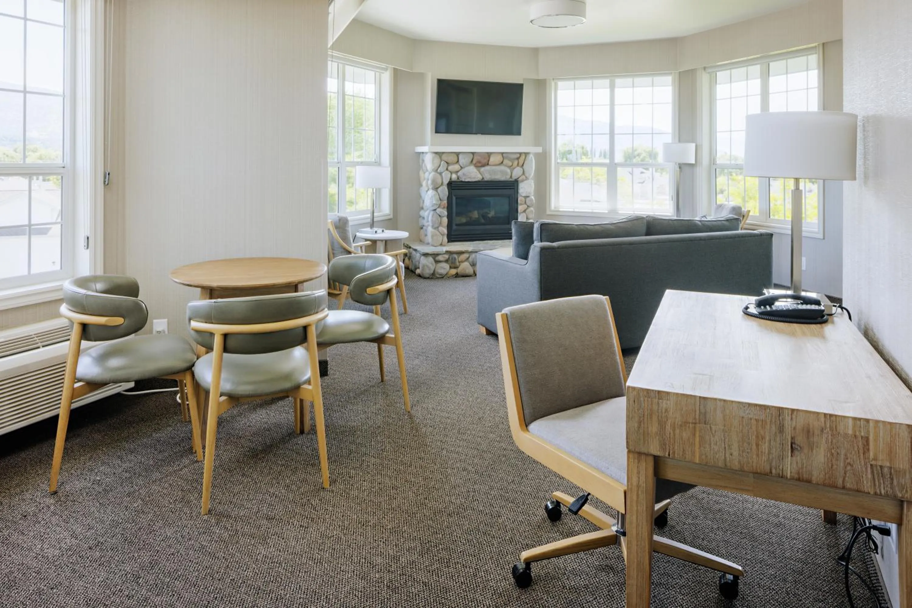 Living room in Balcomo, a Ramada by Wyndham
