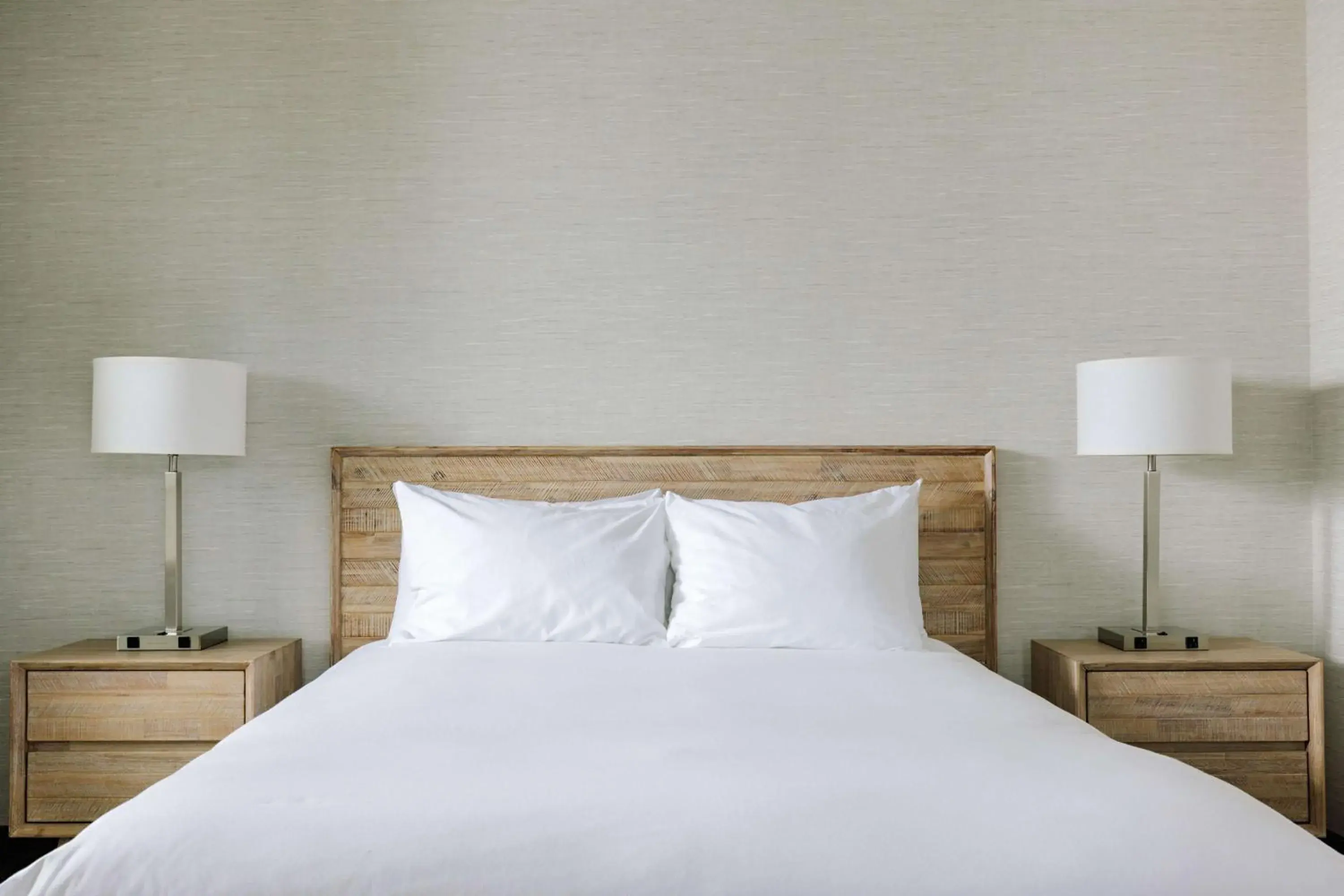 One-Bedroom Queen Suite with Balcony - Mobility Access/Non-Smoking in Balcomo, a Ramada by Wyndham One-Bedroom Queen Suite with Balcony - Mobility Access/Non-Smoking in Balcomo, a Ramada by Wyndham