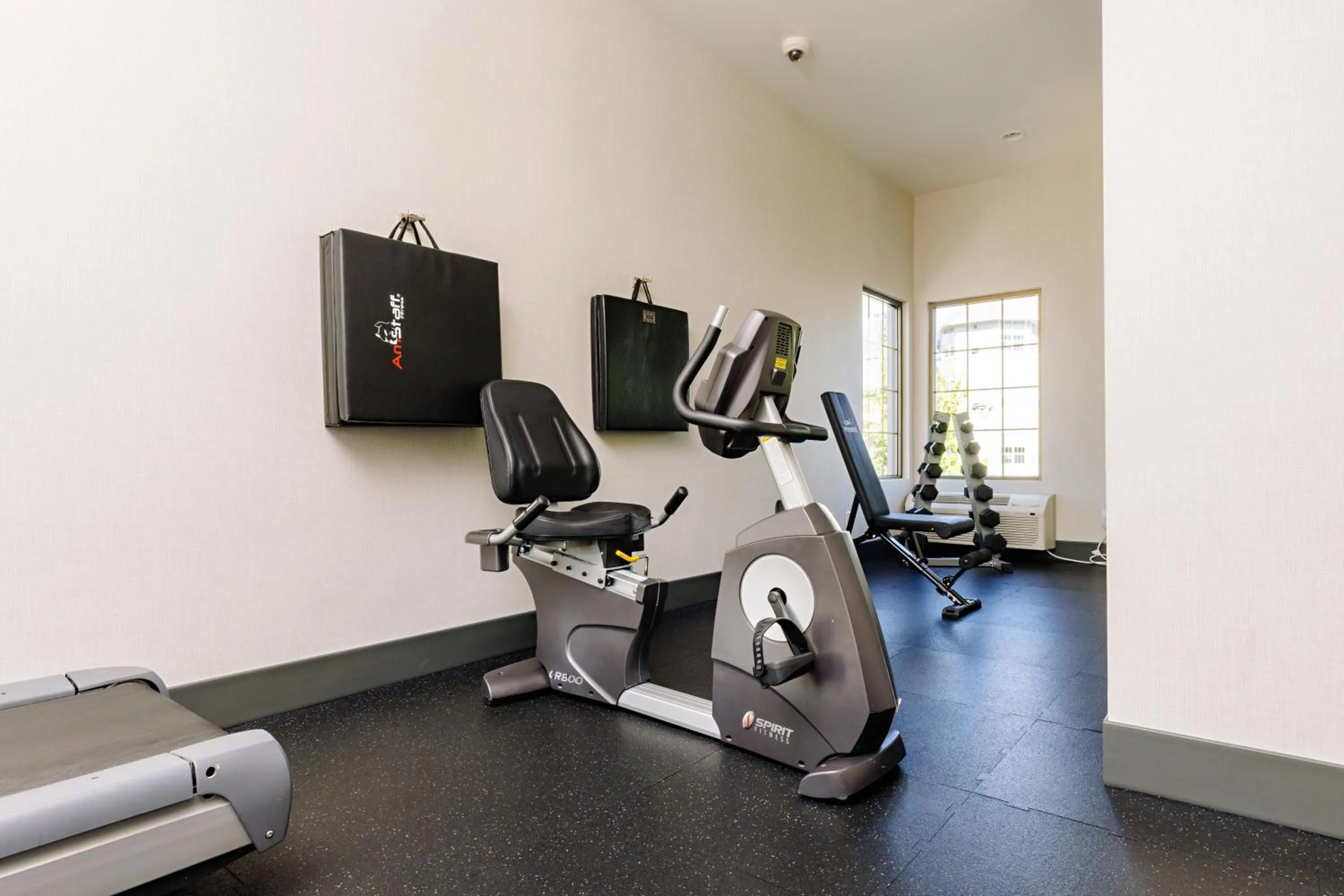 Fitness centre/facilities in Balcomo, a Ramada by Wyndham