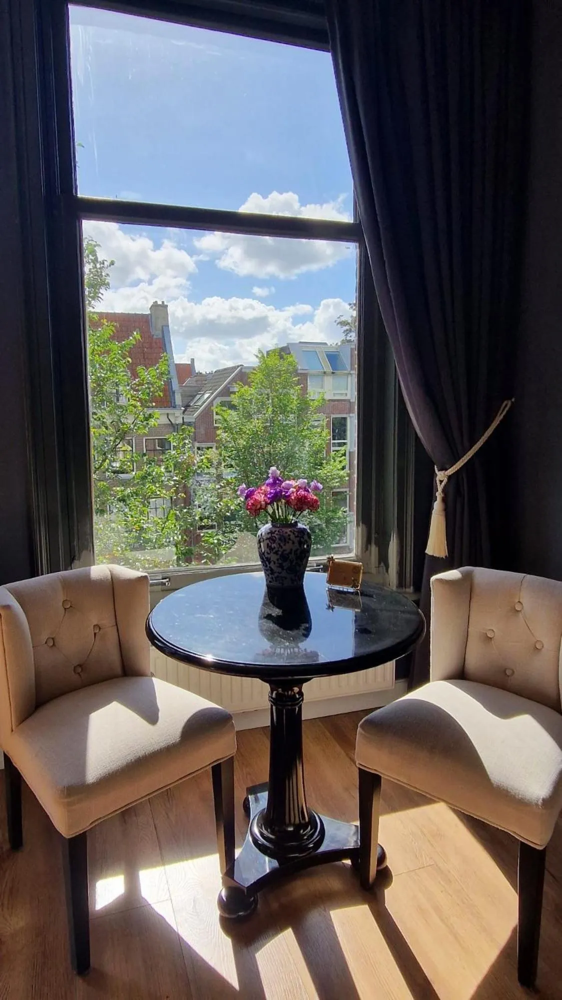 Seating area in Canal House The Tannery Amsterdam