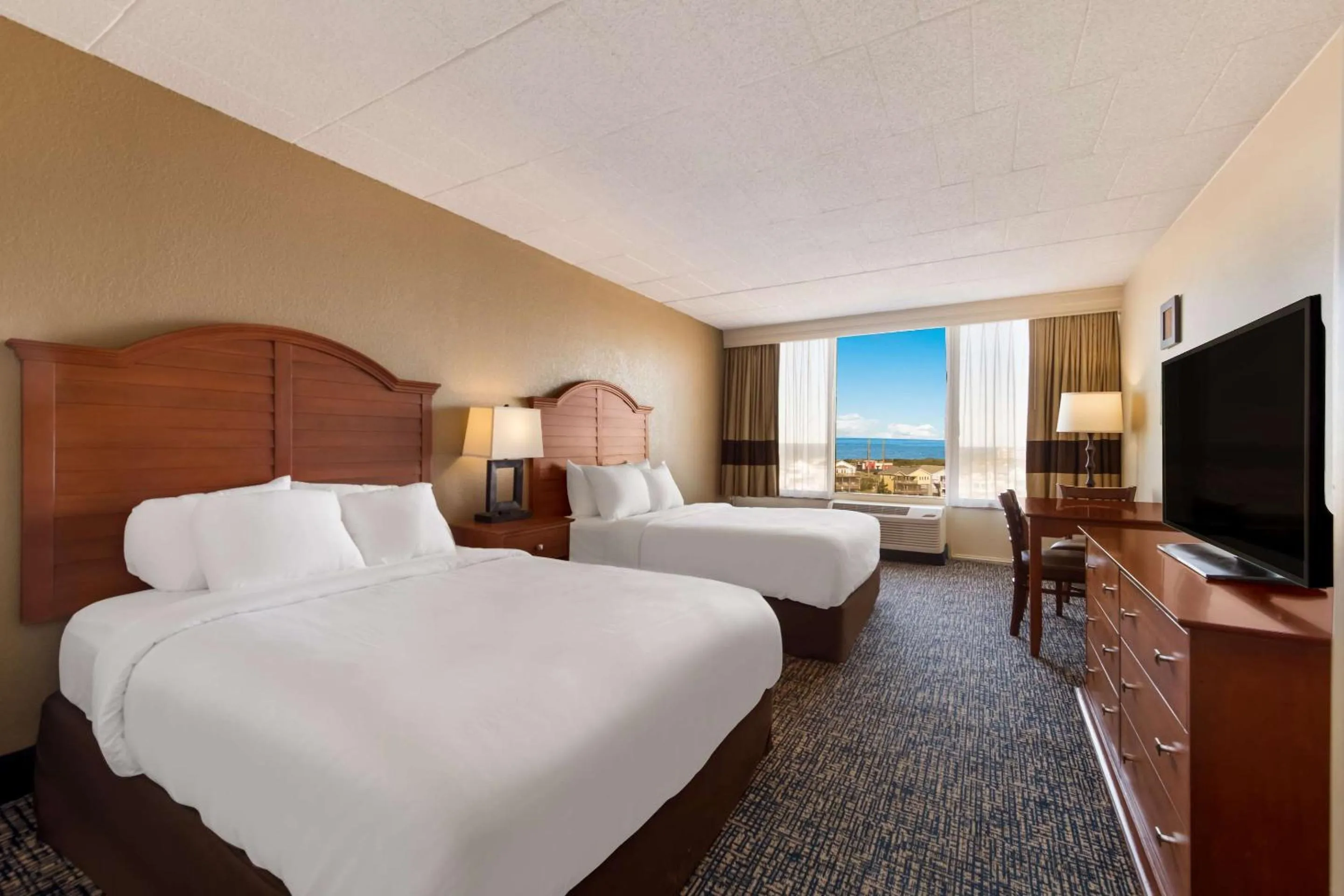 Bedroom, Bed in Comfort Inn South Oceanfront