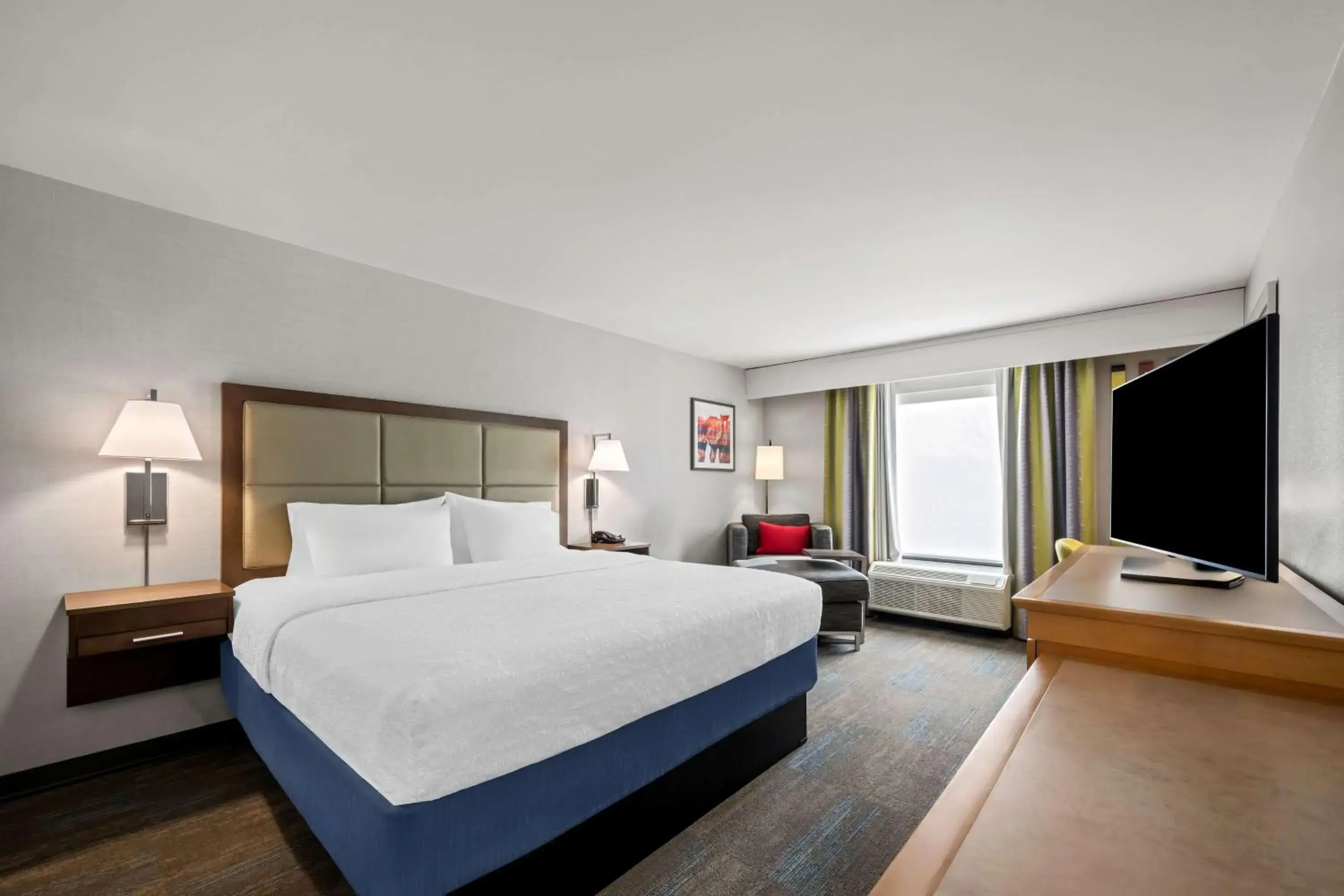 Bed in Hampton Inn & Suites Wilson I-95 Bed in Hampton Inn & Suites Wilson I-95