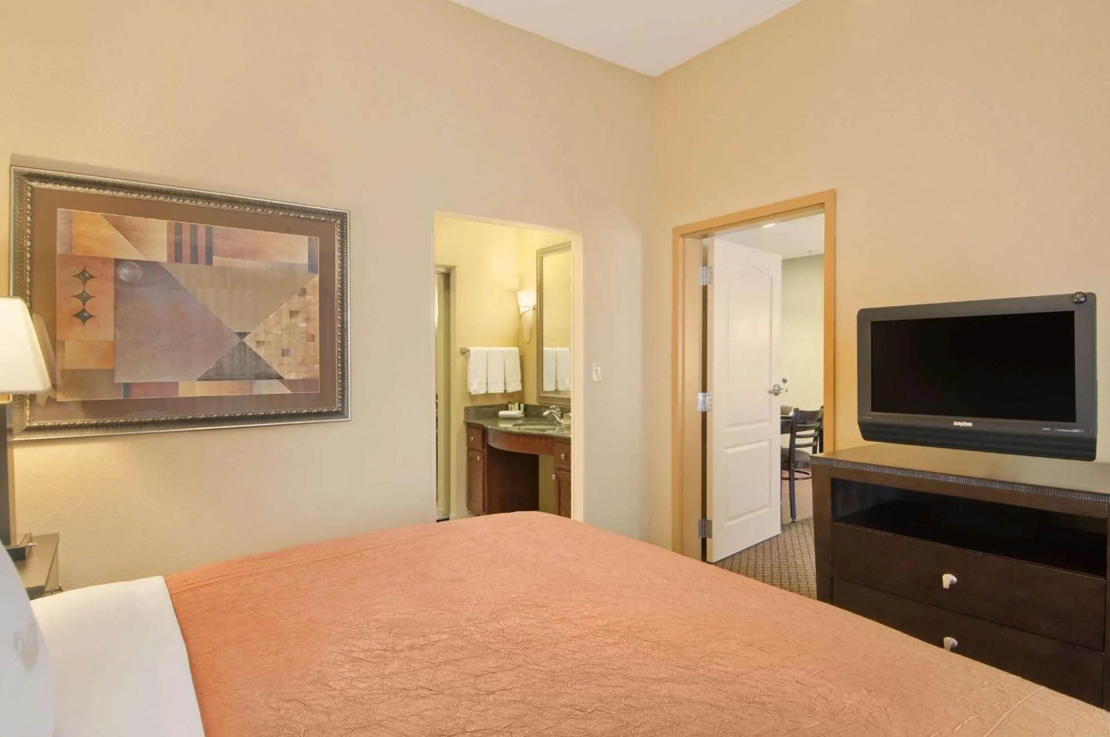 Bed in Homewood Suites by Hilton Tulsa-South