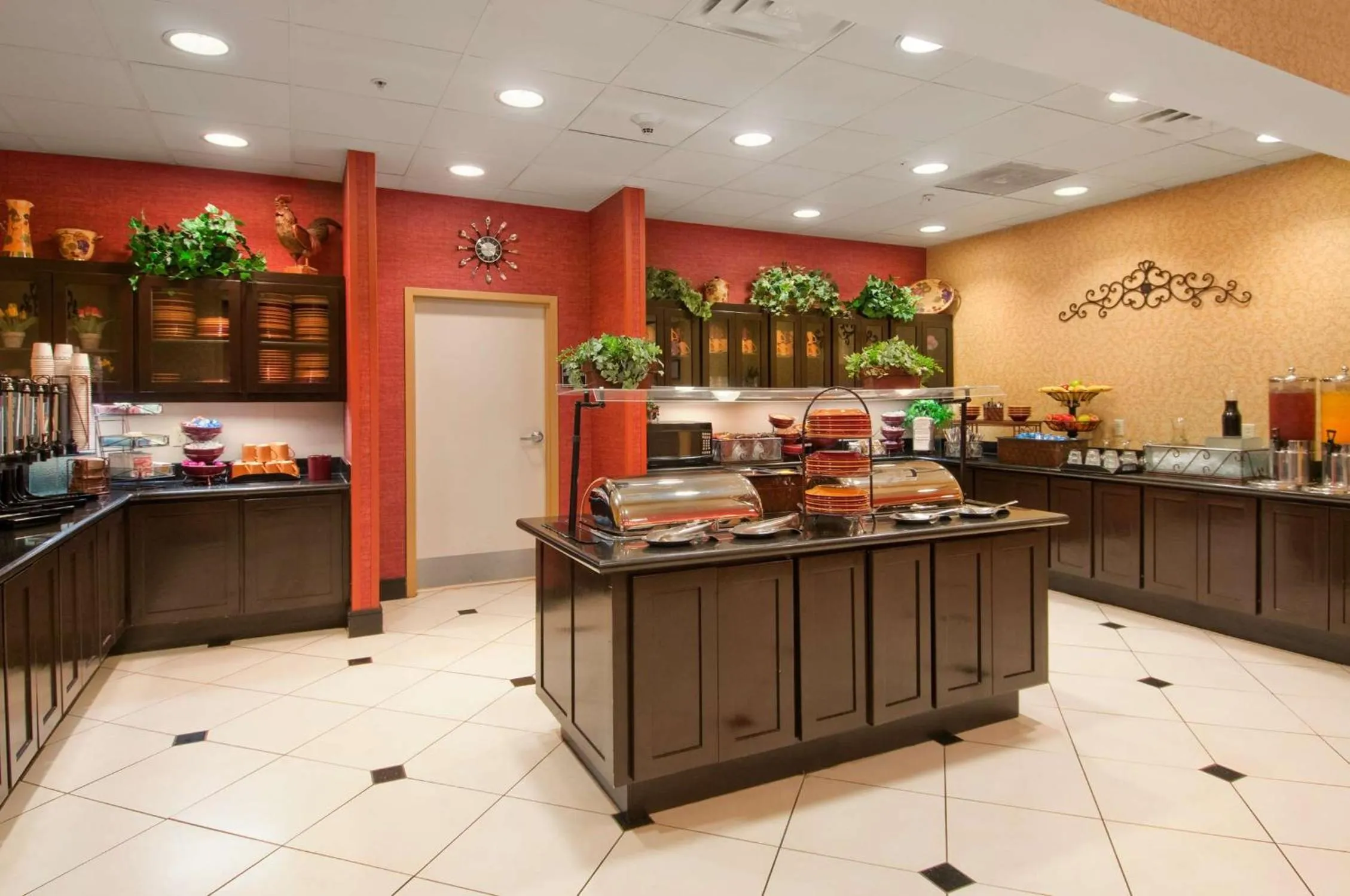 Coffee/tea facilities in Homewood Suites by Hilton Tulsa-South
