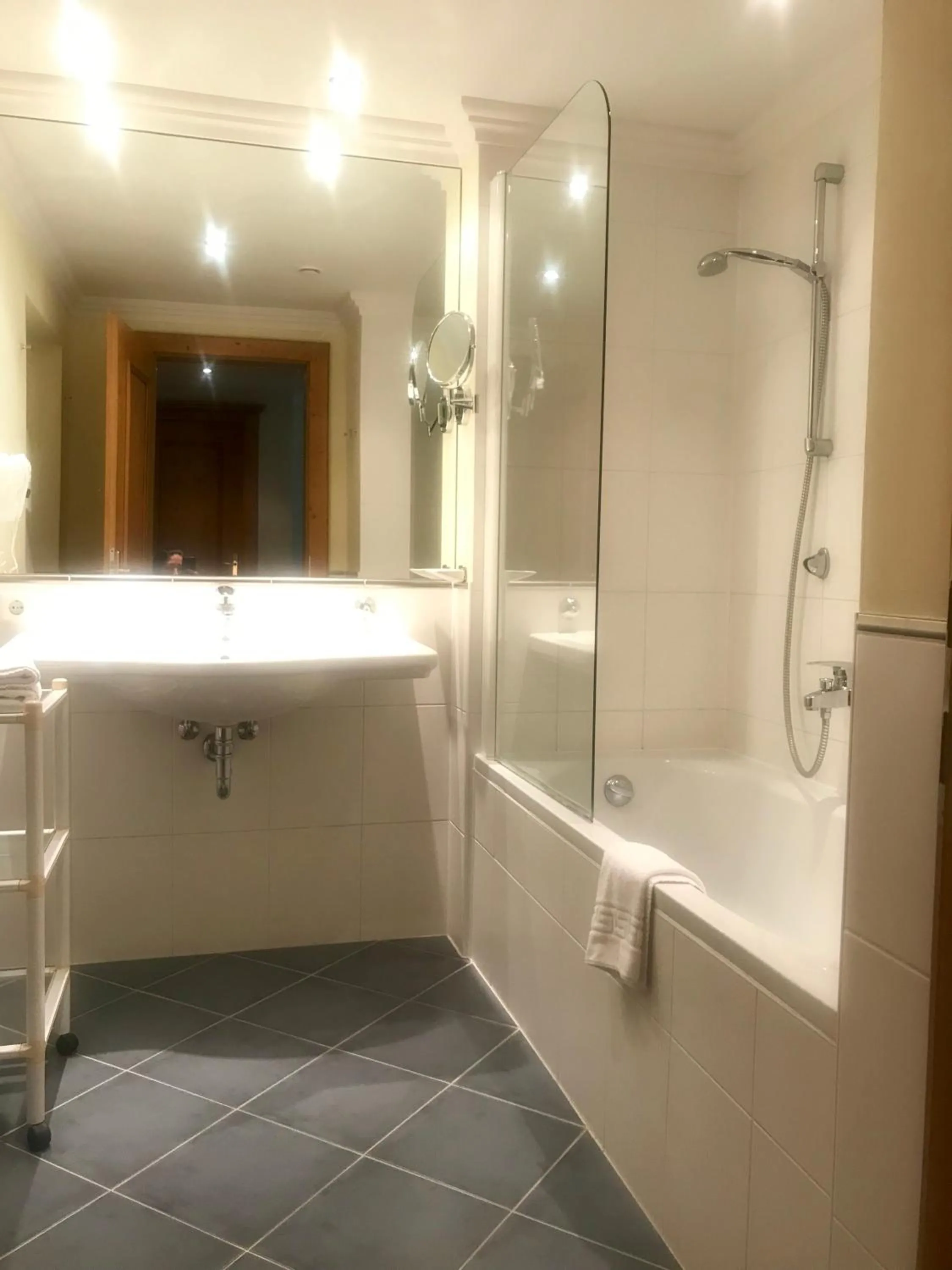 Shower in Mauracherhof