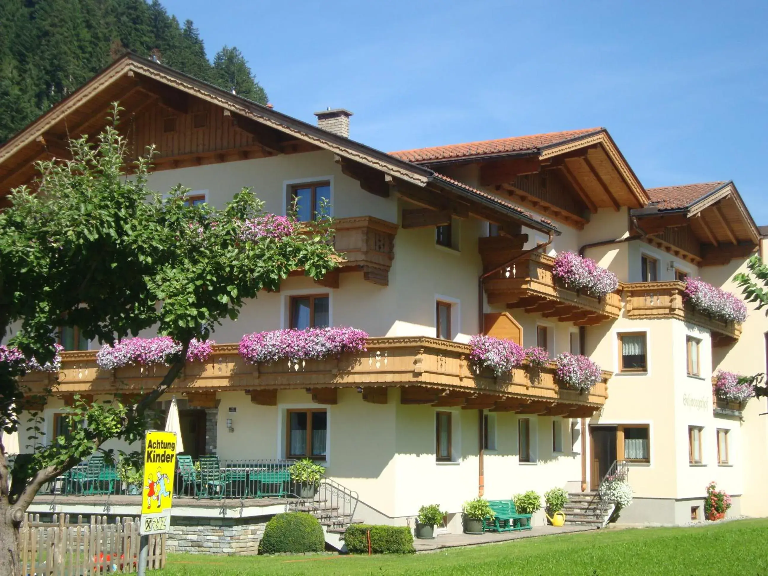 Gästehaus Schwoagerhof Gästehaus Schwoagerhof