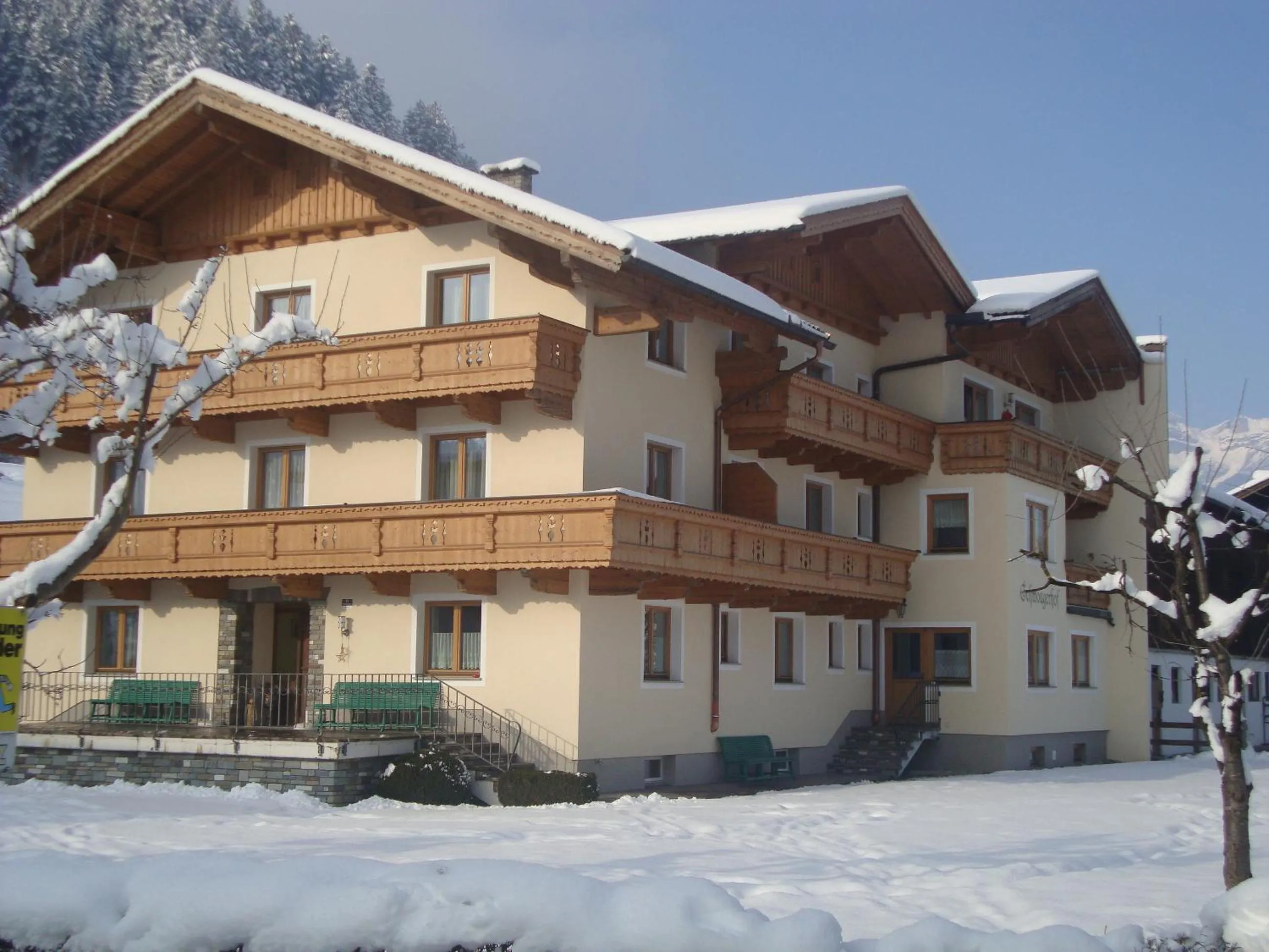 Property building in Gästehaus Schwoagerhof