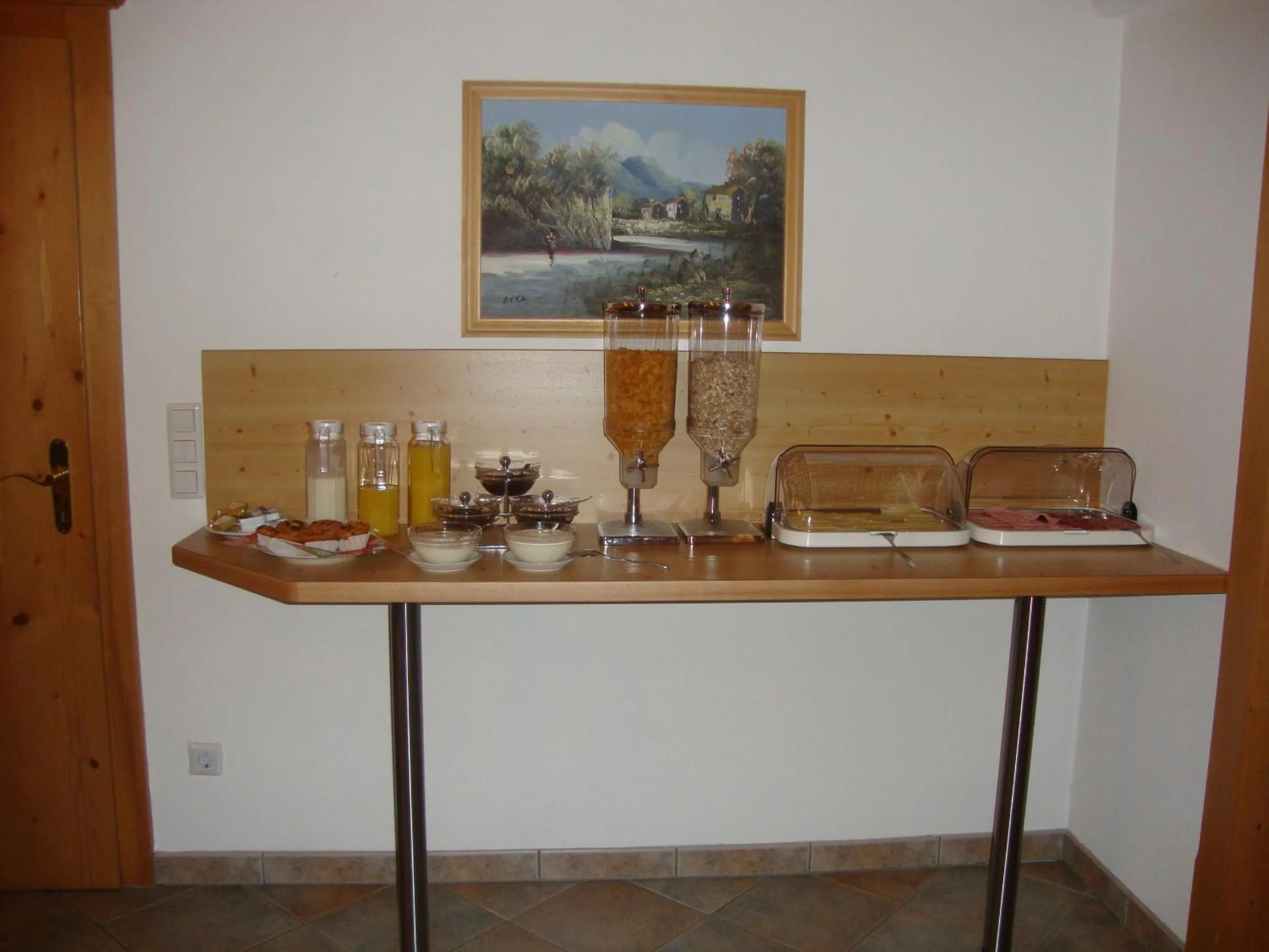 Breakfast in Gästehaus Schwoagerhof