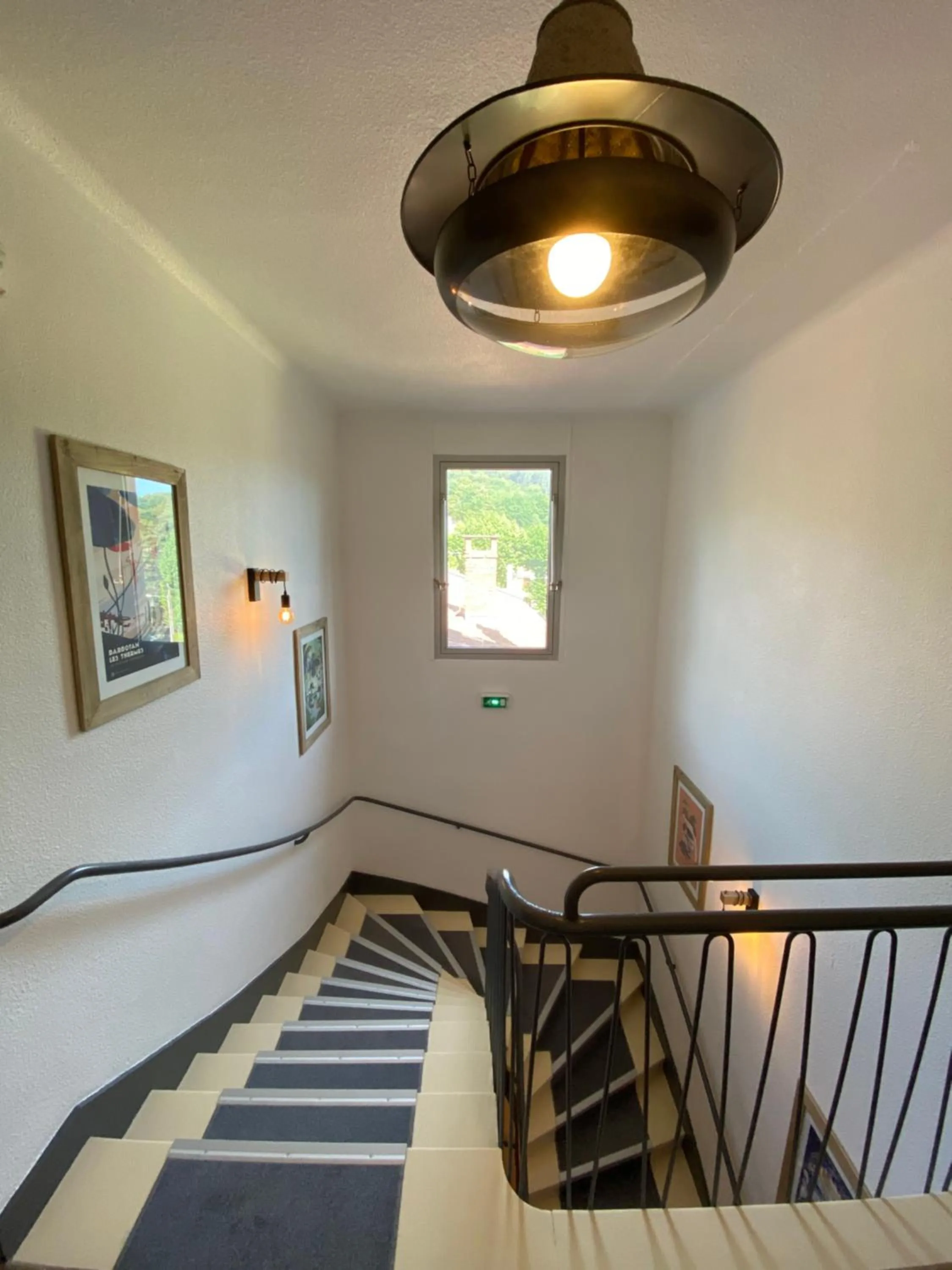 acessibility, Bed in REV HÔTEL