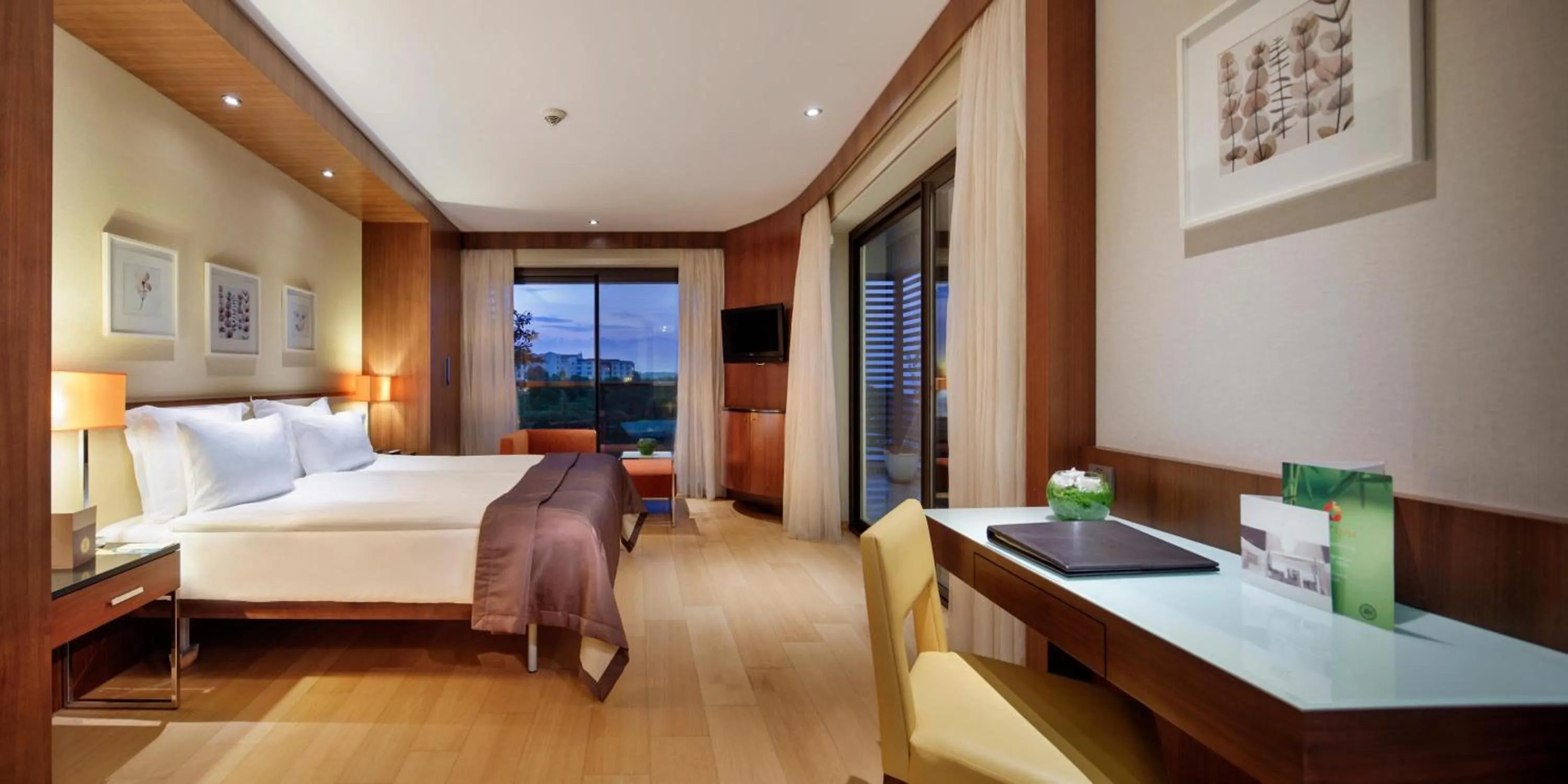 Bed in Tui Blue Side Ex. Sensimar Side Resort & Spa