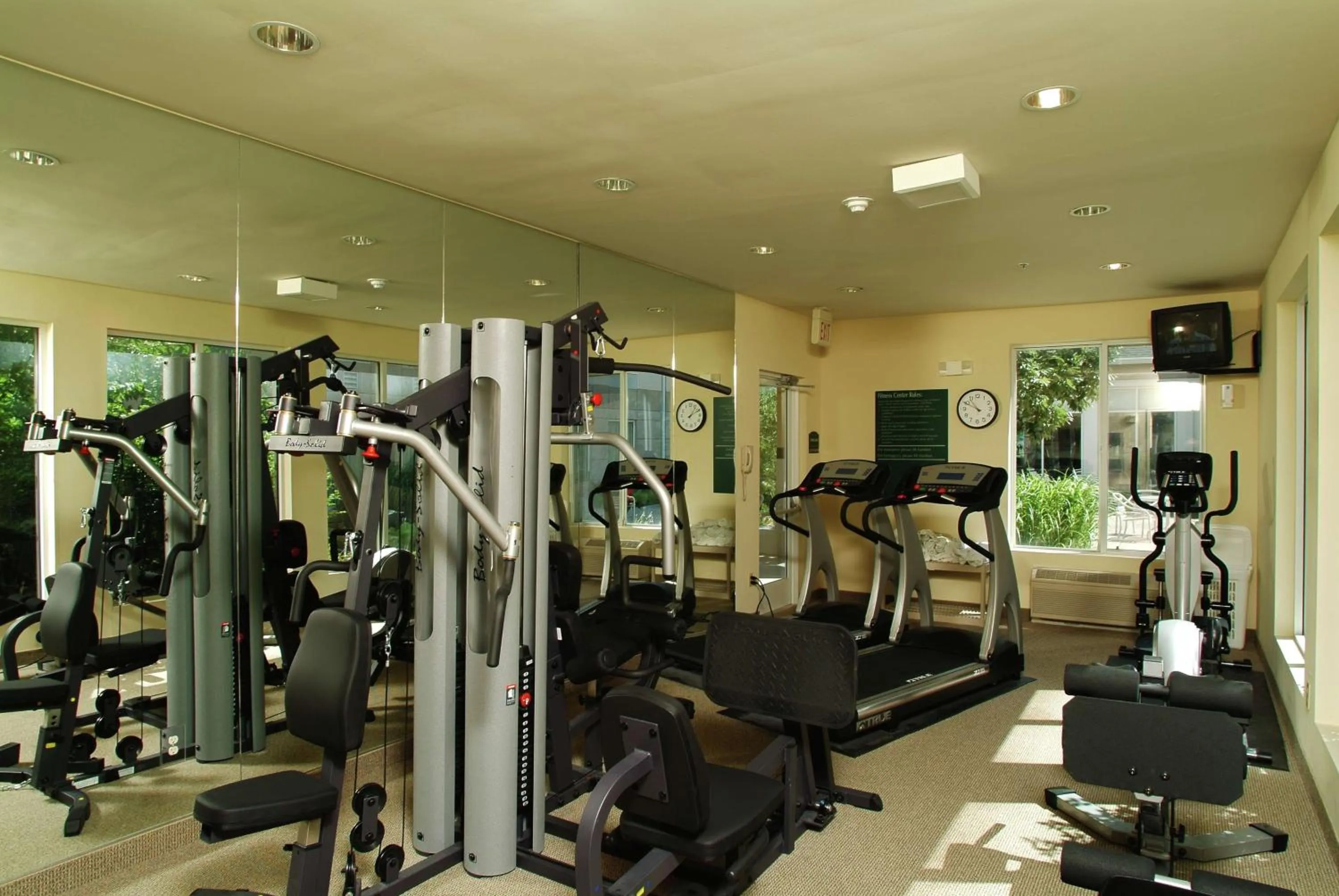 Fitness centre/facilities in Hilton Garden Inn Tulsa Airport