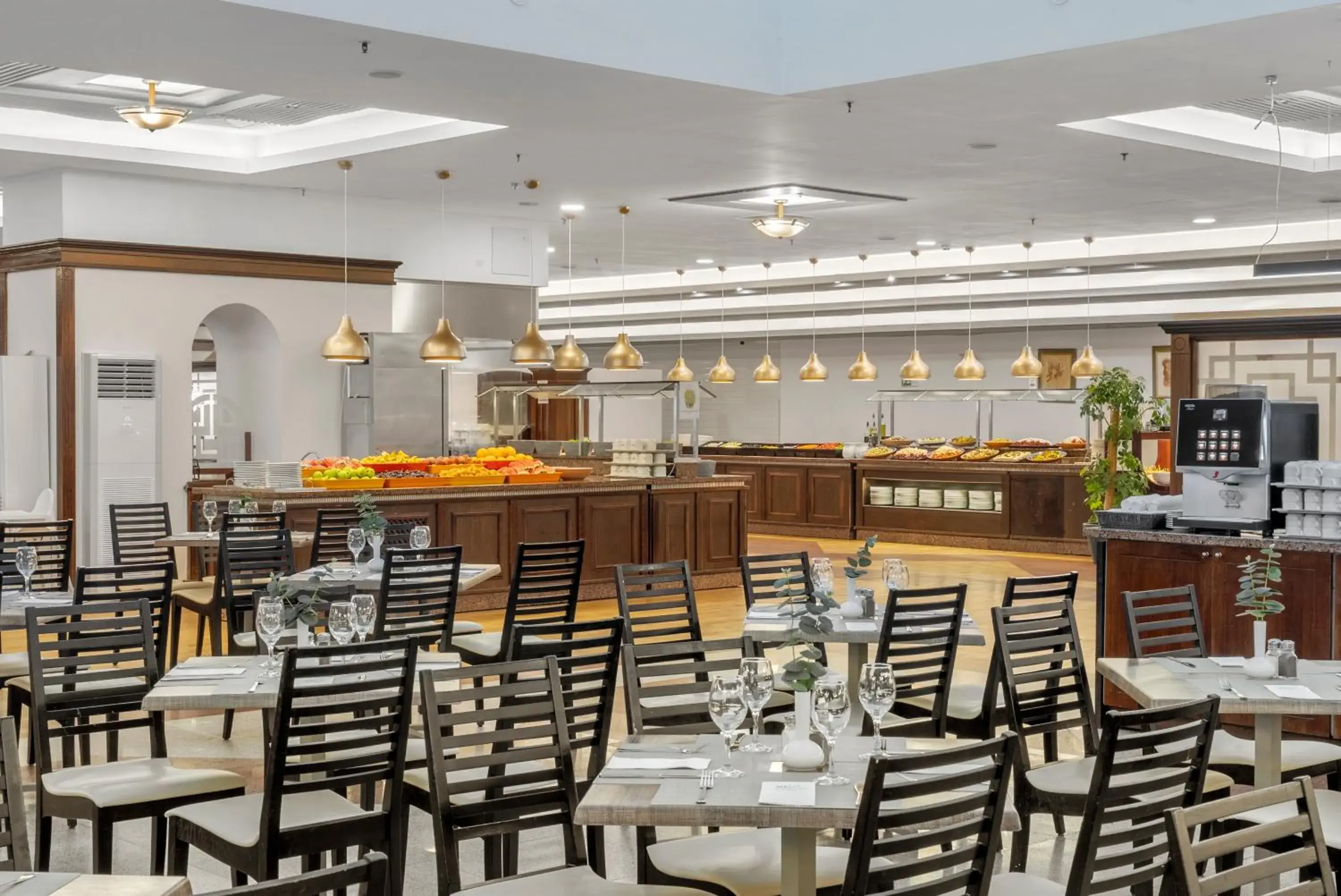 Restaurant/places to eat in Melia Grand Hermitage All Inclusive Restaurant/places to eat in Melia Grand Hermitage All Inclusive