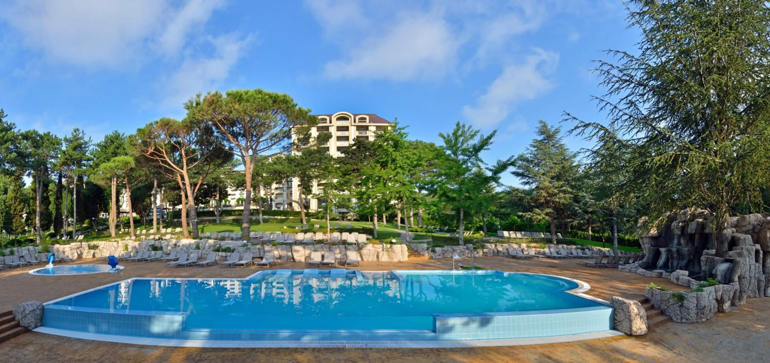 Swimming pool in Melia Grand Hermitage All Inclusive