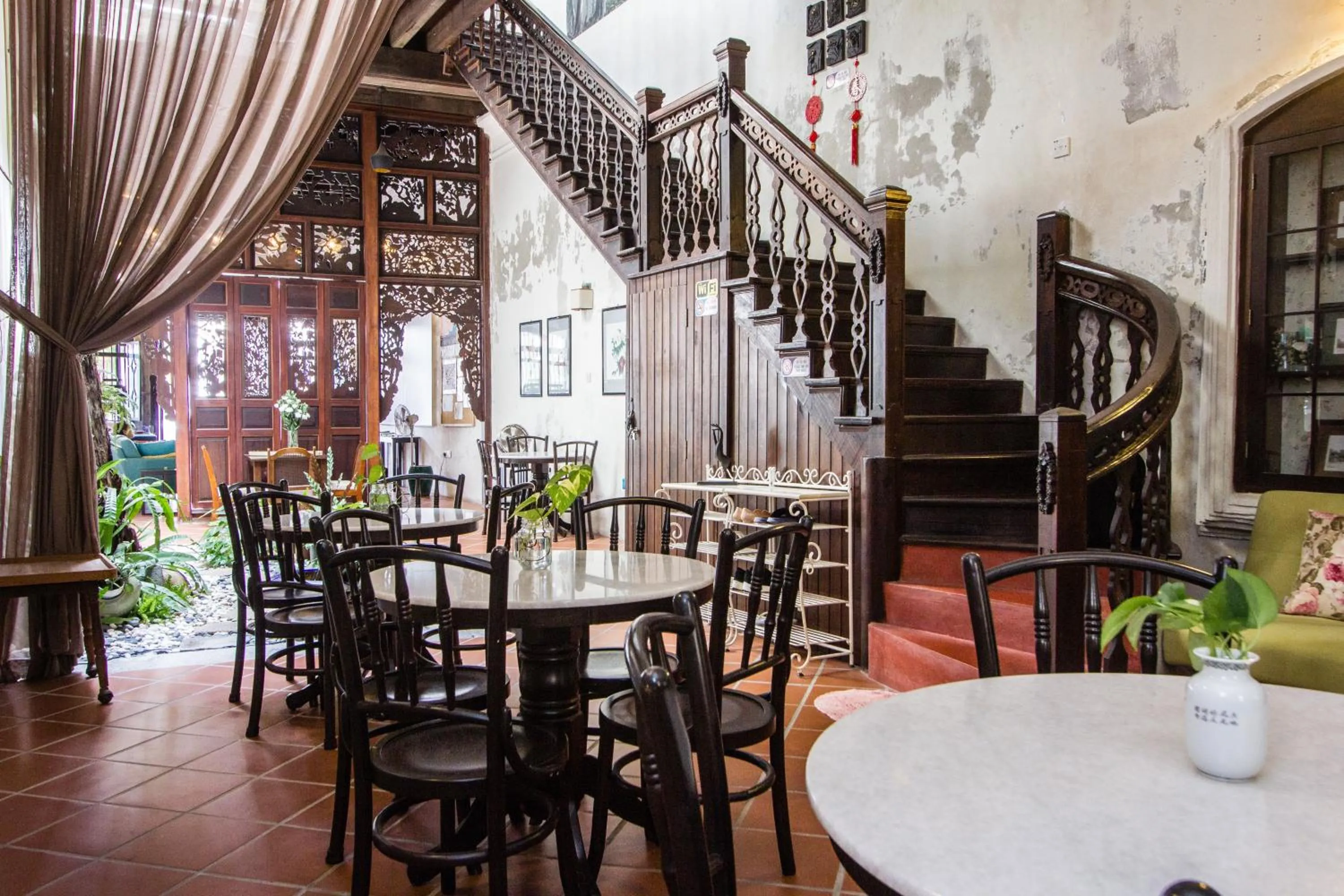 Lounge or bar in Carnarvon House