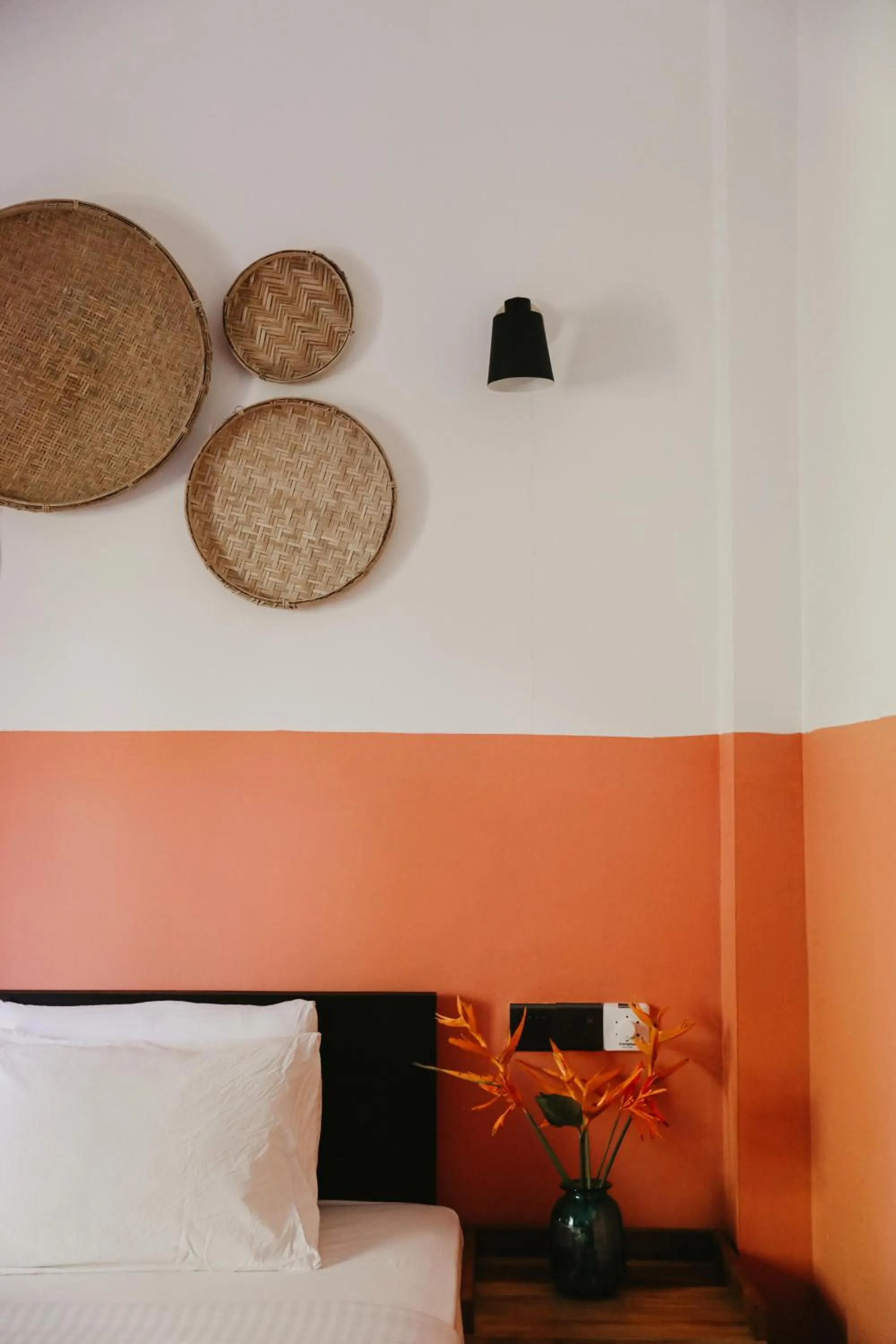 Photo of the whole room, Bed in Jungle Soul