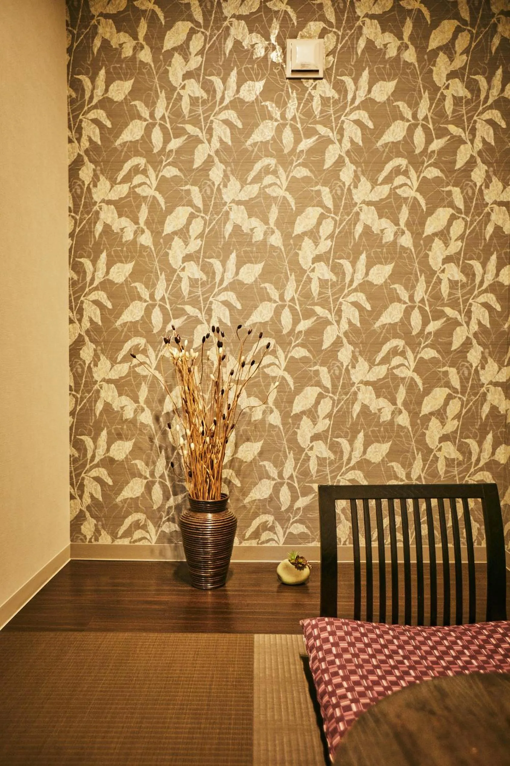 Living room in PINN-S4E5