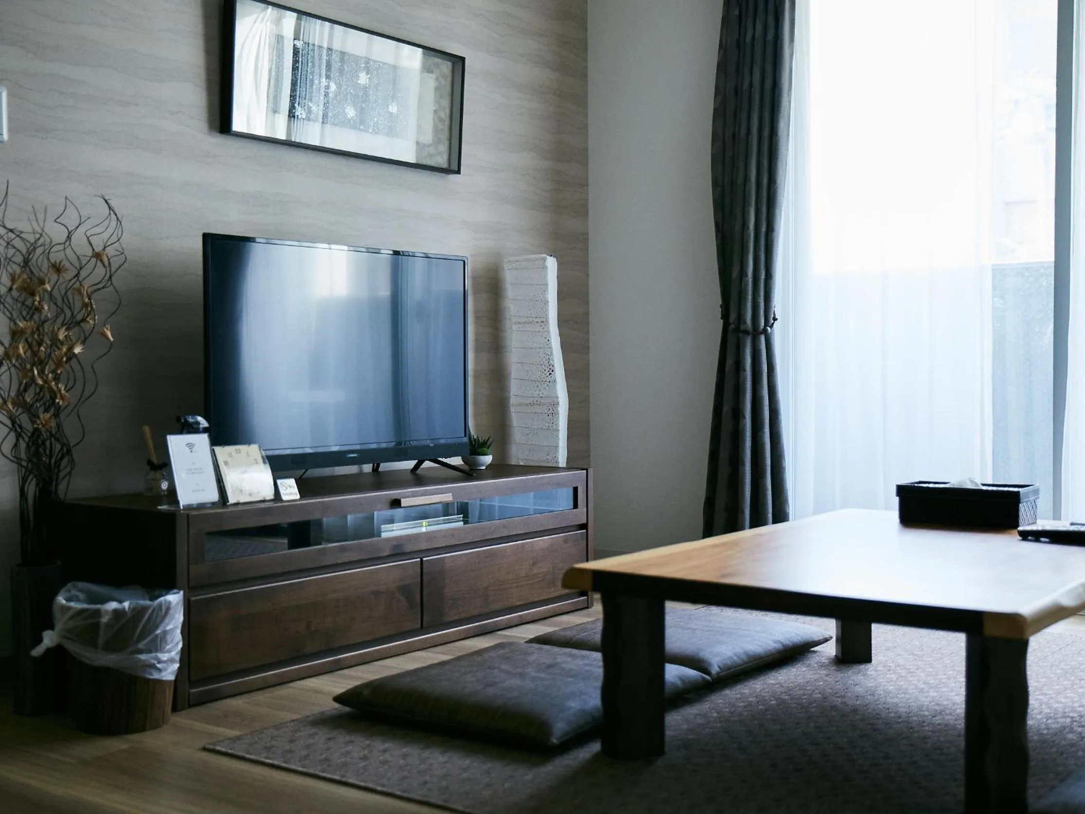 Living room in PINN-S4E5