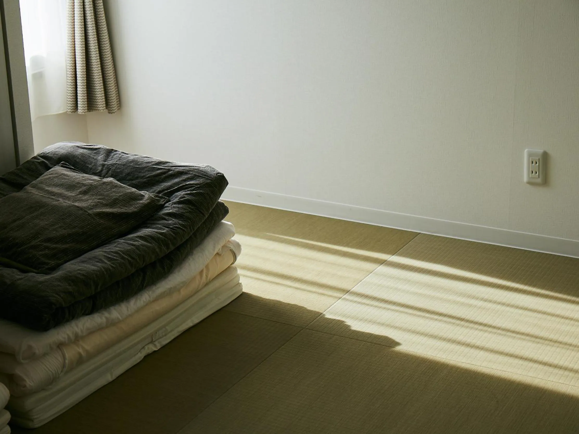 Bedroom in PINN-S4E5