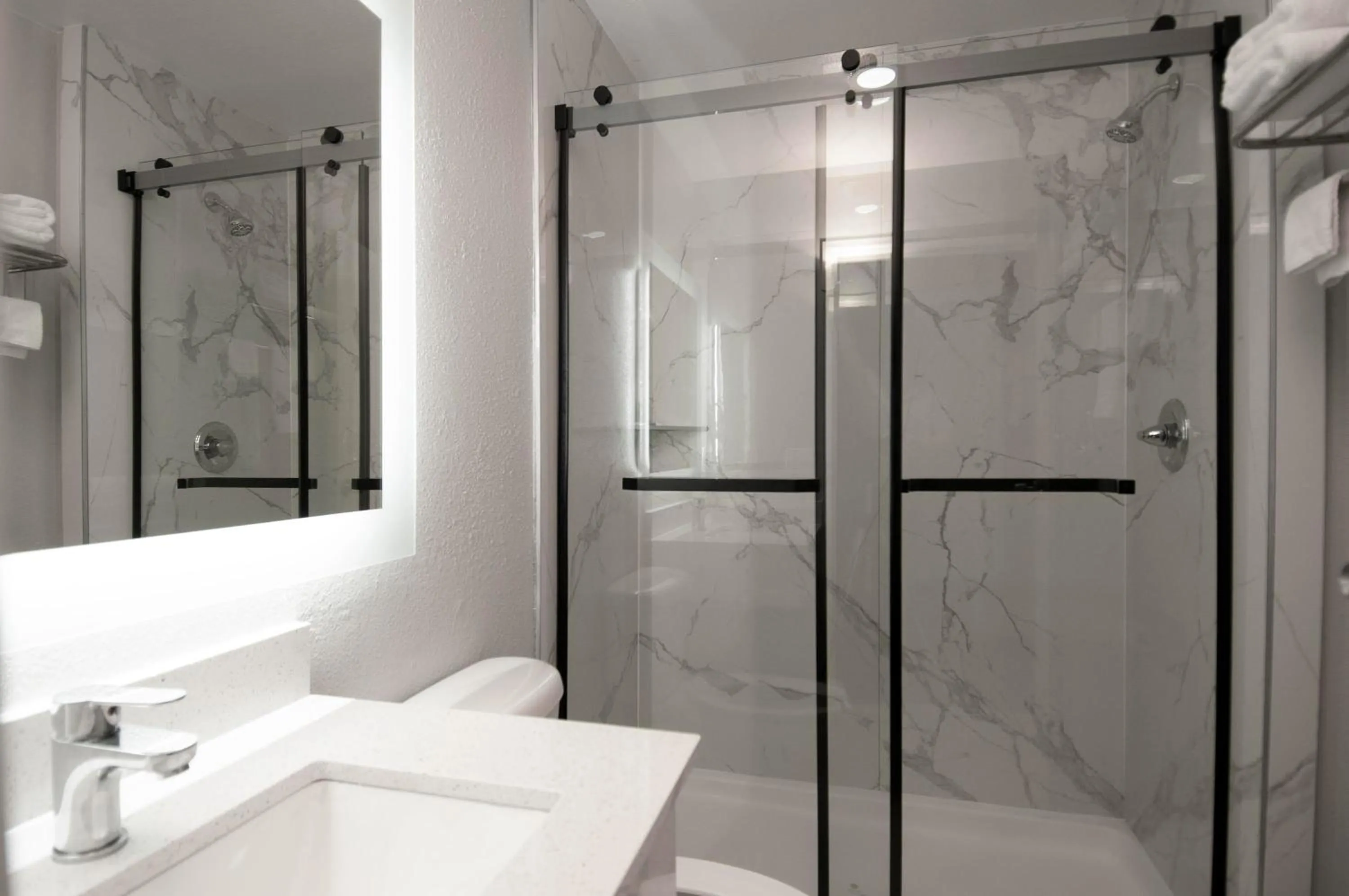 Americas Best Value Inn and Suites Lake Charles