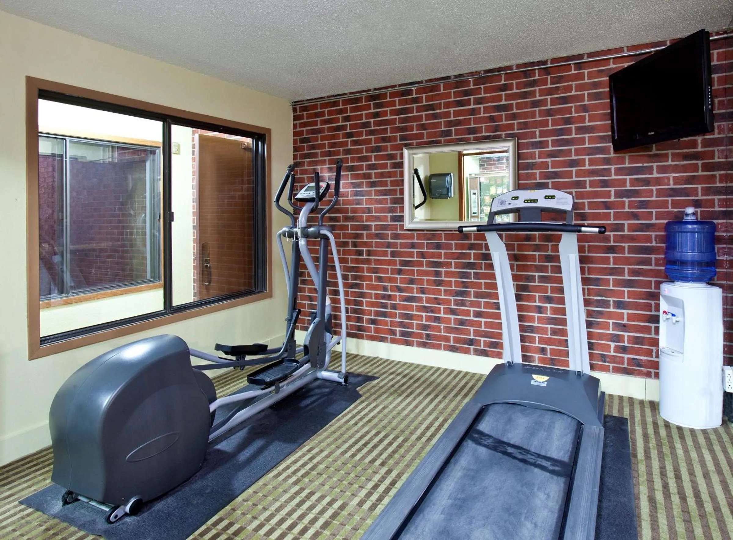 Fitness centre/facilities in AmericInn by Wyndham Council Bluffs
