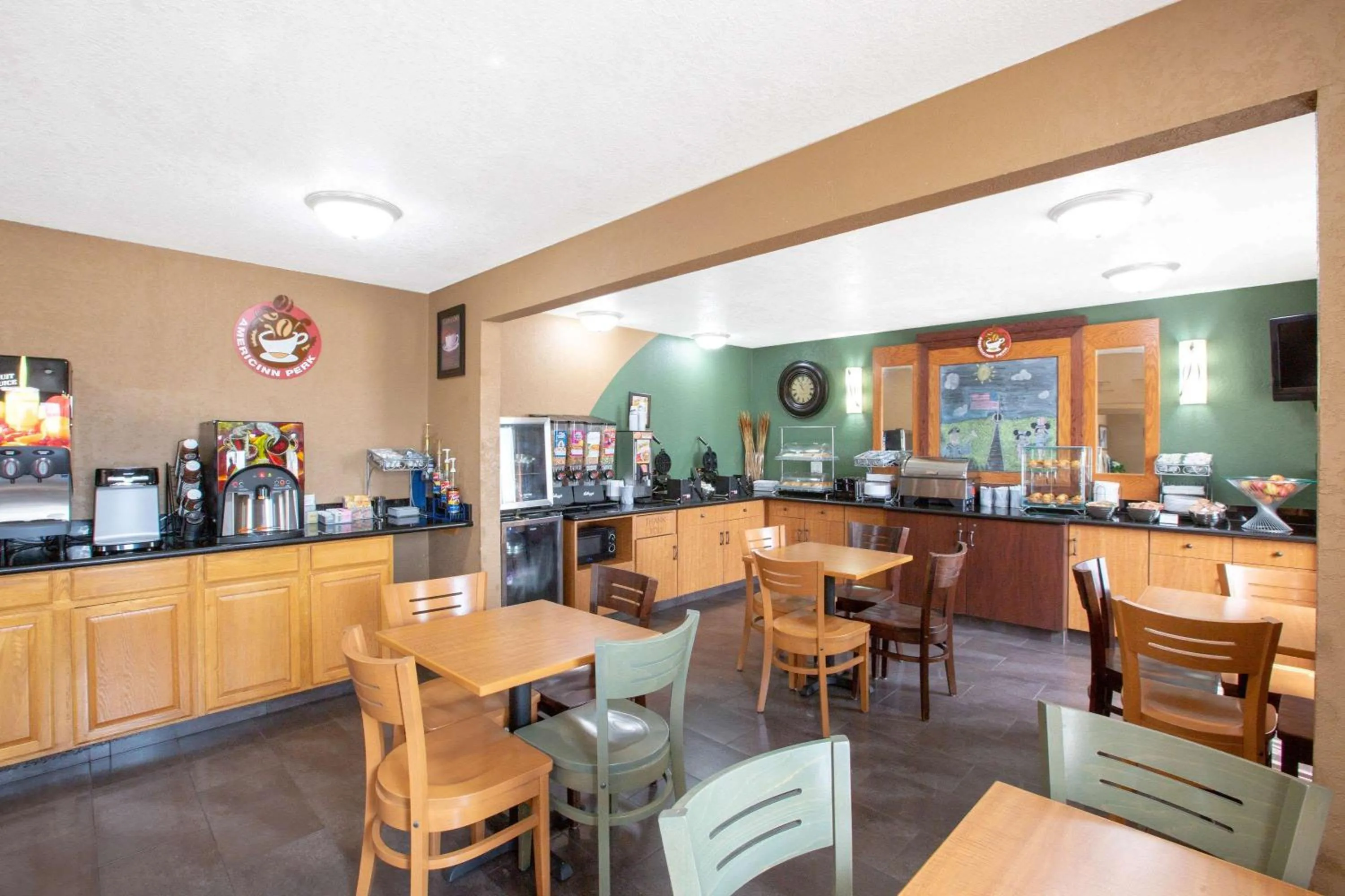 Restaurant/places to eat in AmericInn by Wyndham Council Bluffs