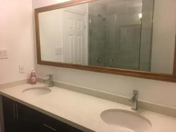 Deluxe Double Room in Home Base Deluxe Double Room in Home Base