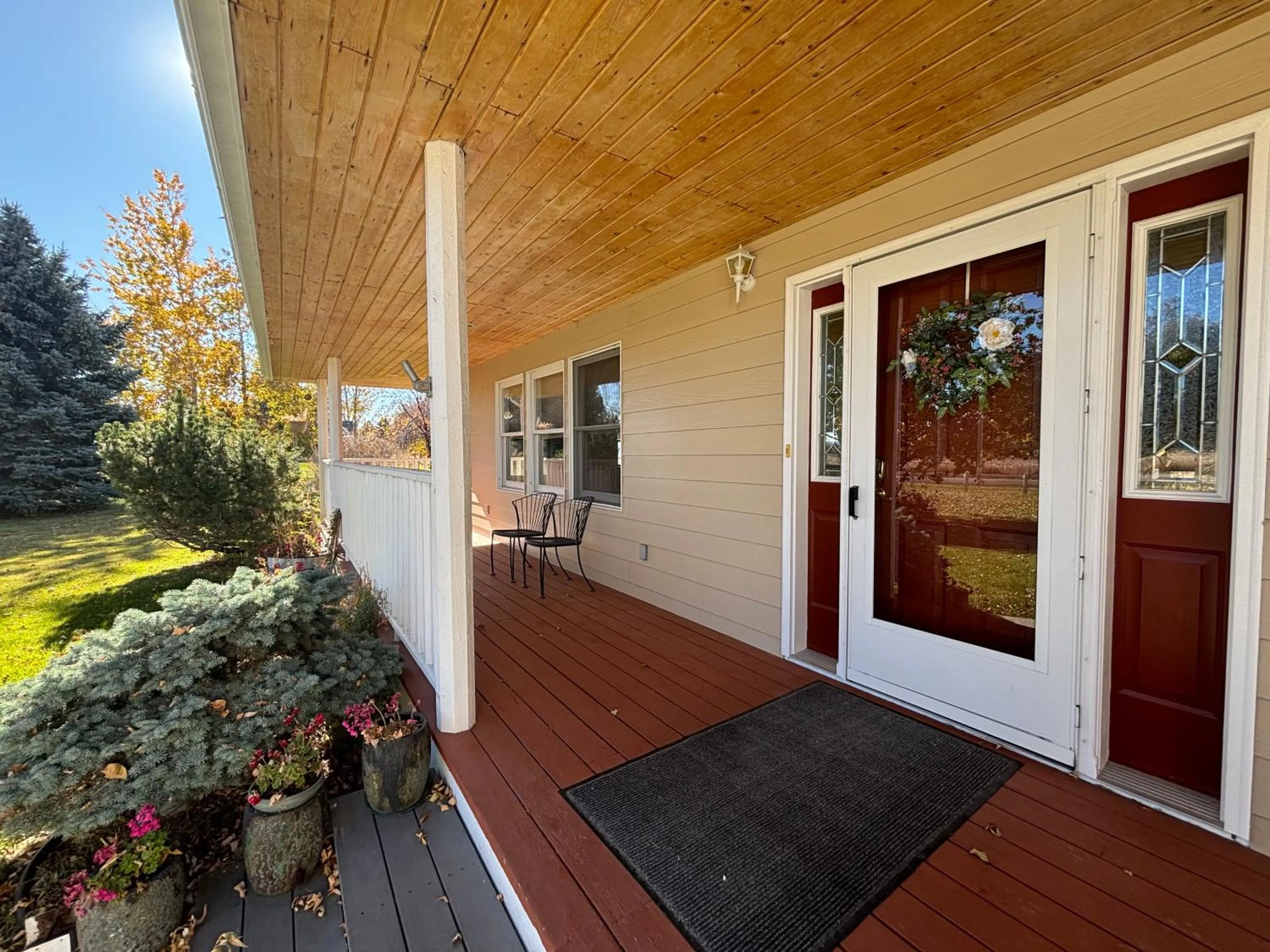 Property building in Fox Hollow Inn