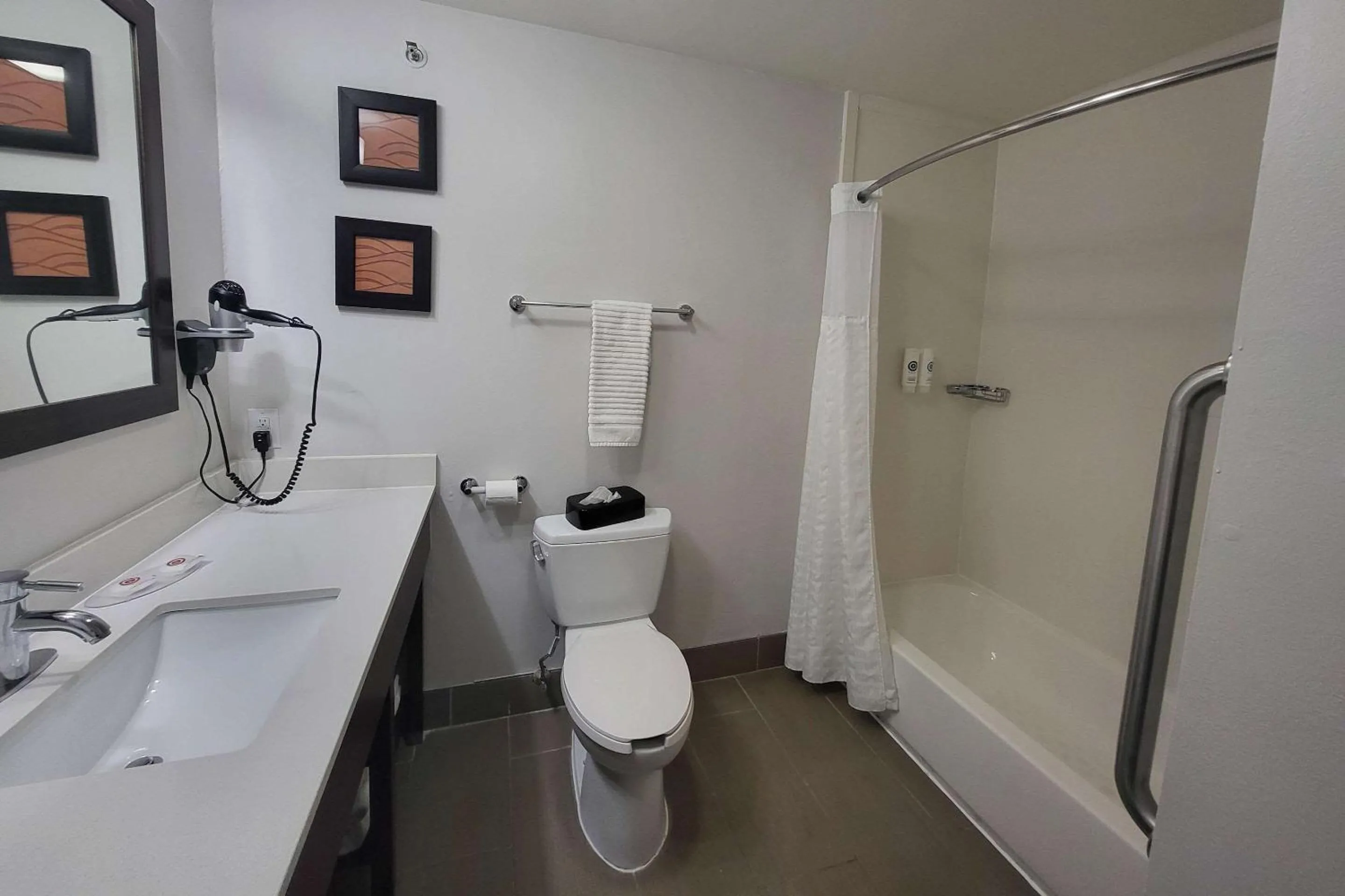 Bedroom in Comfort Inn Somerset - Lake Cumberland