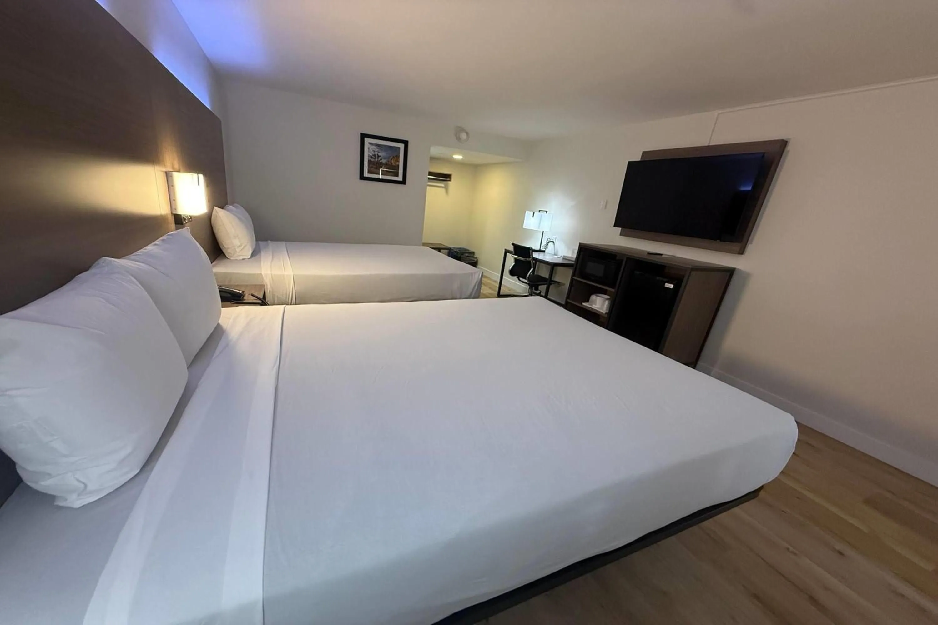 Photo of the whole room, Bed in Travelodge by Wyndham Imperial - El Centro